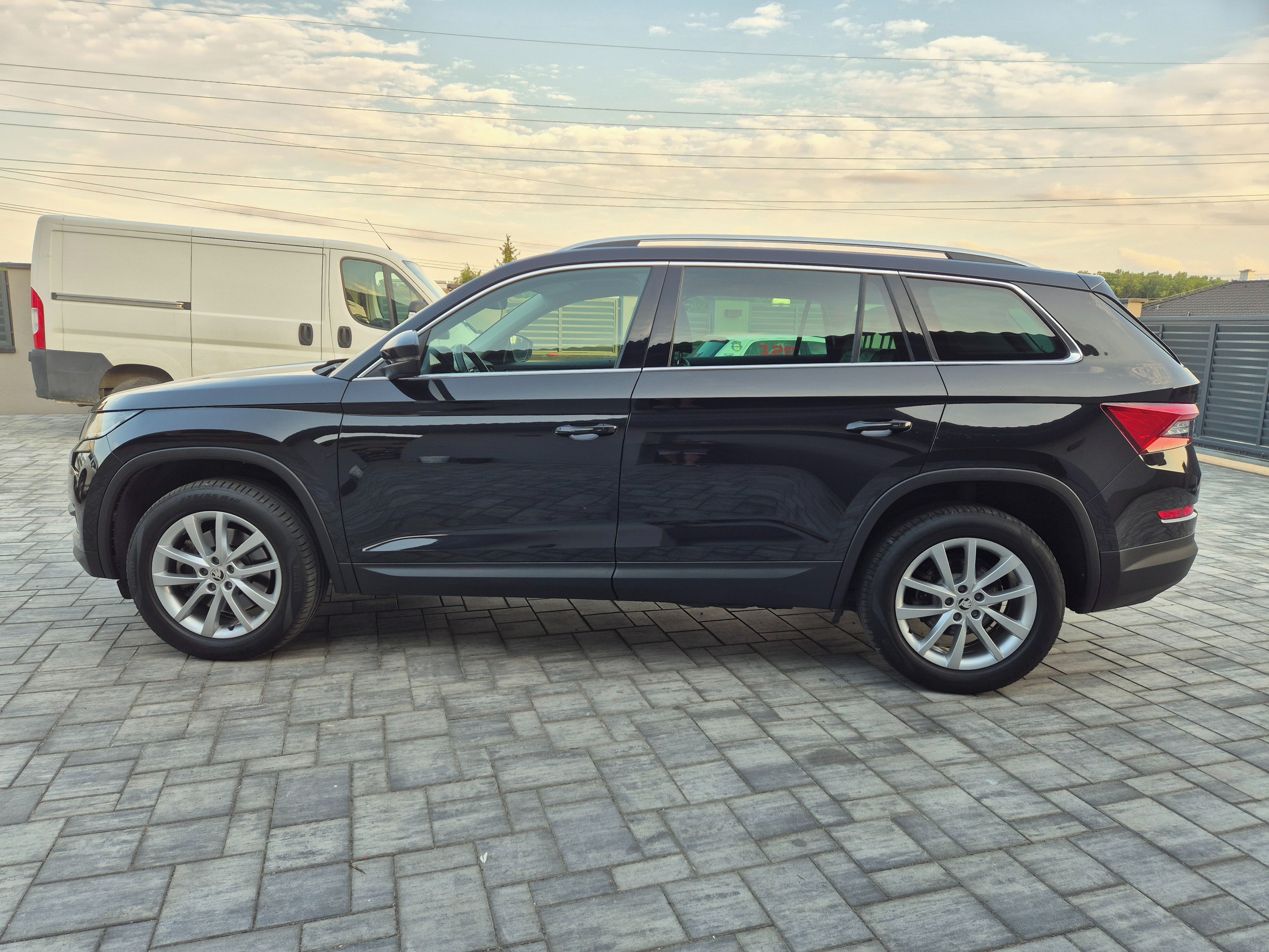 Škoda Kodiaq, 2.0 TDi 140kw 4x4 STYLE ZÁRUKA - fotka 4