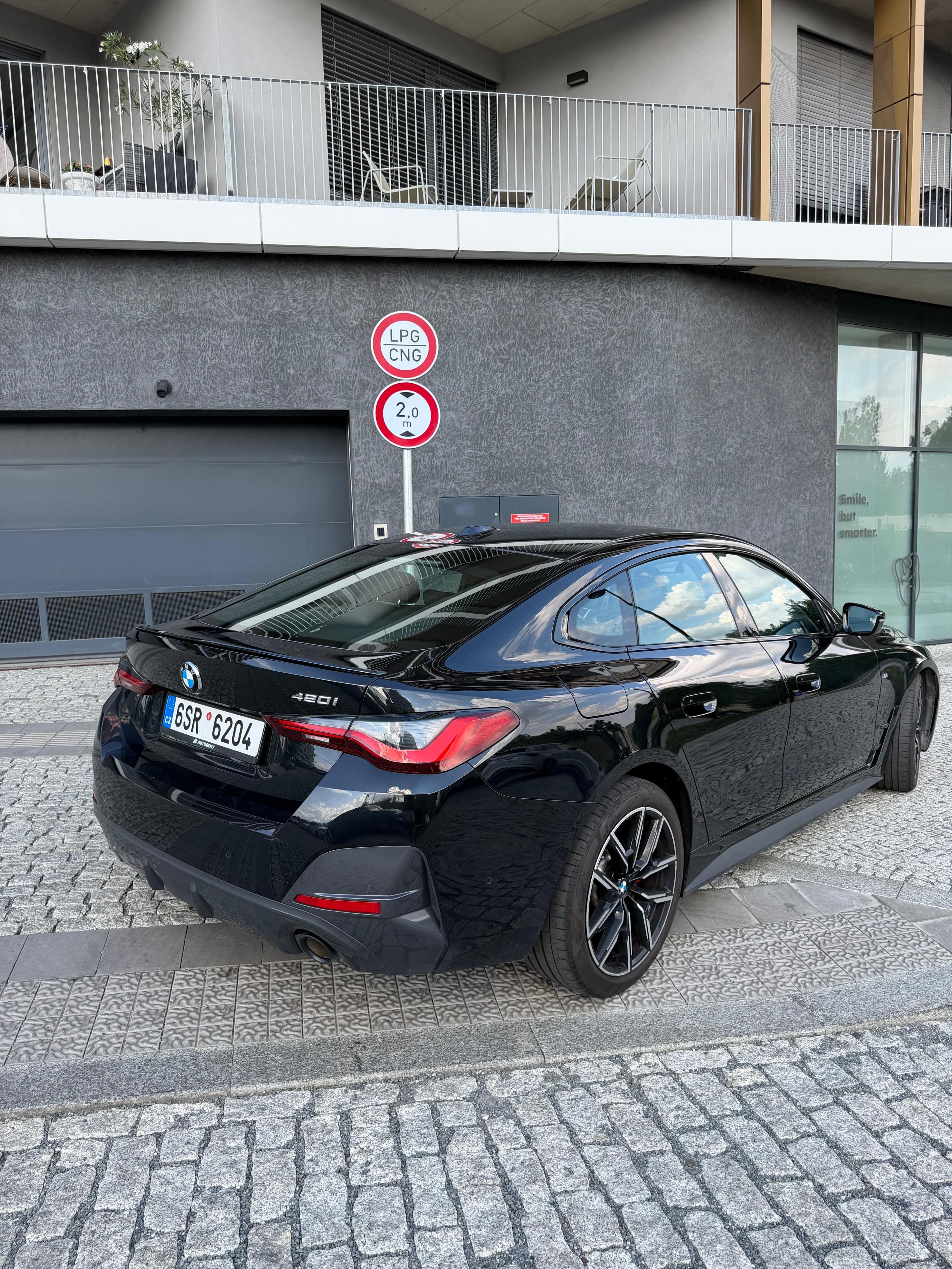 BMW Řada 4, BMW 420i Gran Coupé M Sport - fotka 4