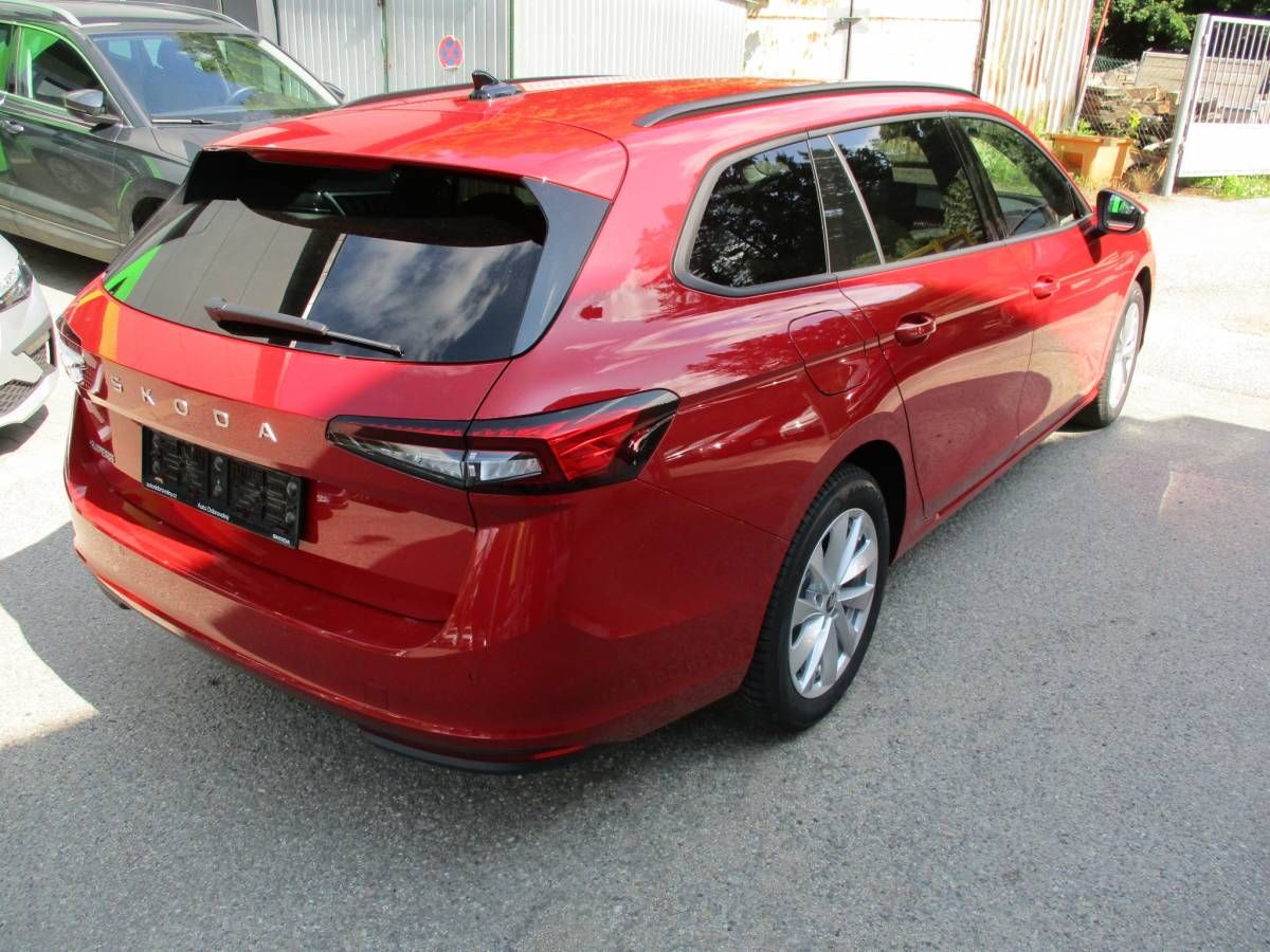 Škoda Superb, Combi Selection 2,0TDI 110kW D - fotka 5