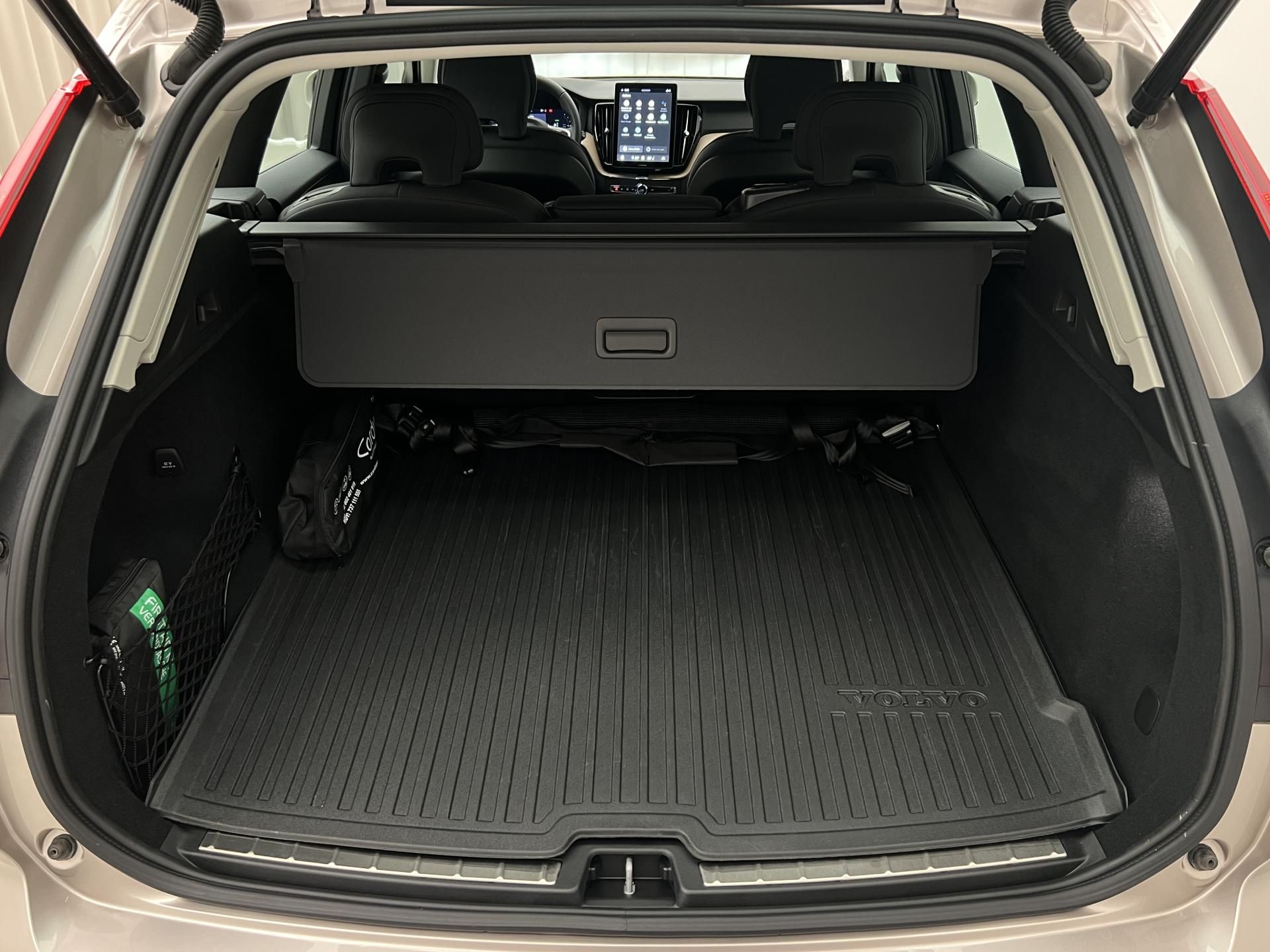 Volvo XC60, T6 AWD BRIGHT PLUS CZ 1.maj. - fotka 5