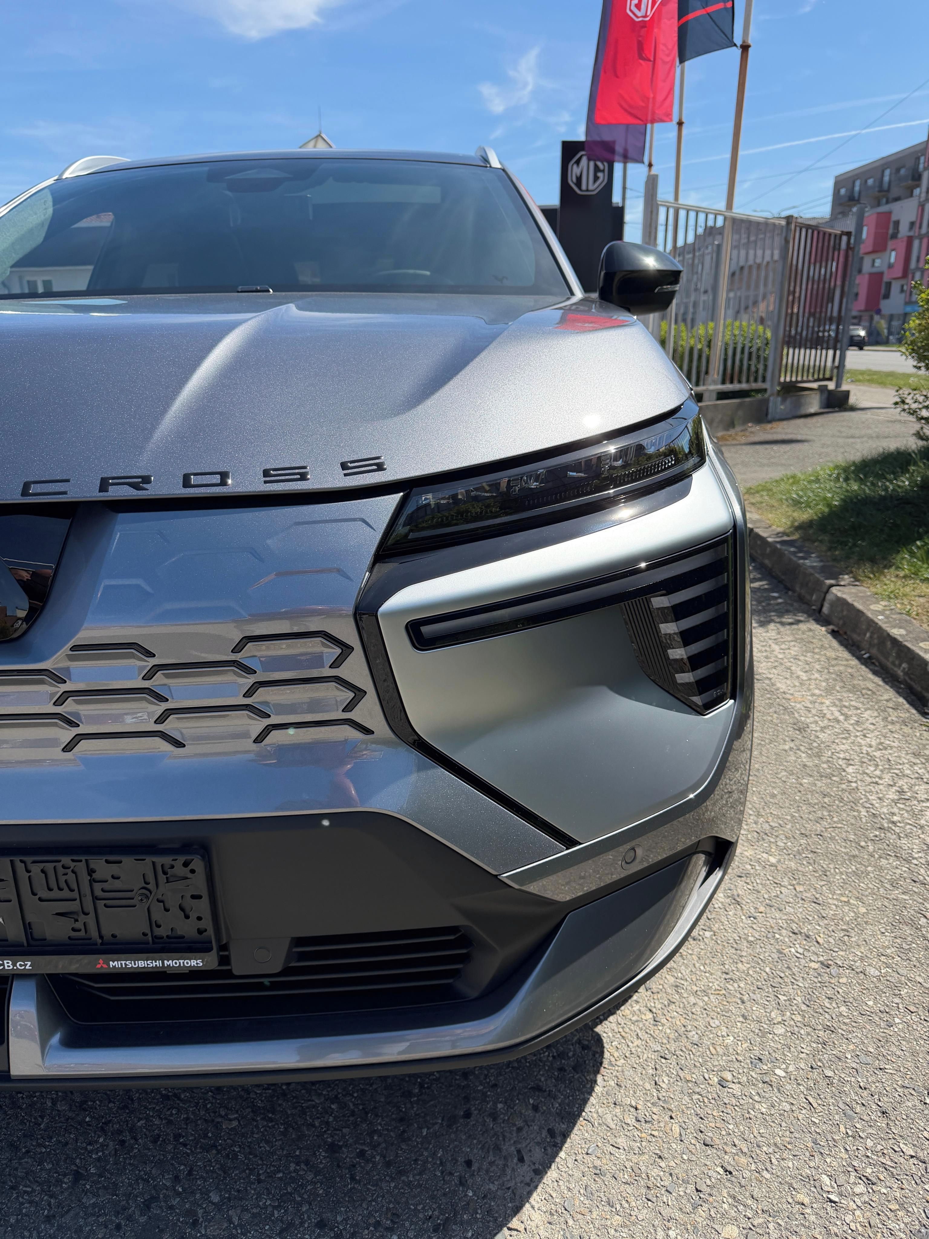 Mitsubishi Eclipse Cross, BEV INSTYLE AT 87kWh AT 218k - fotka 6