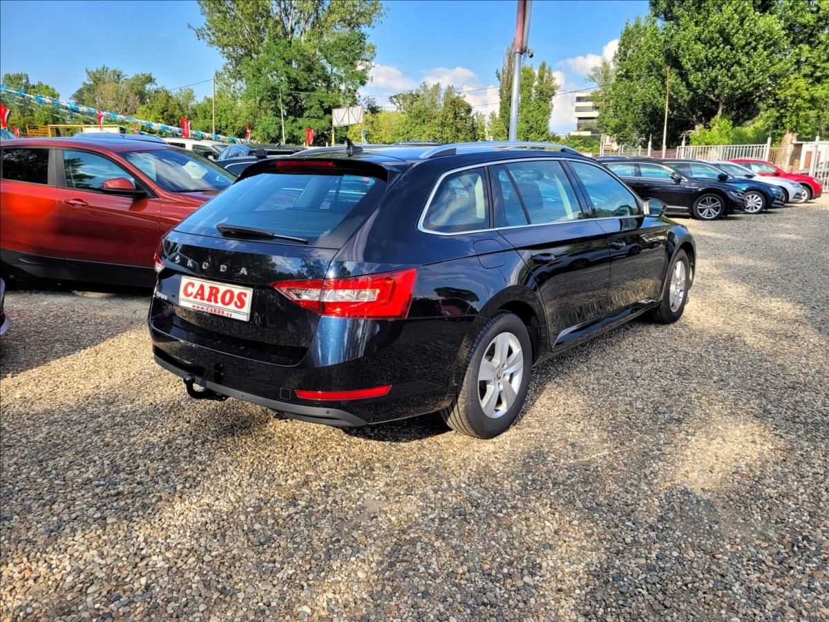 Škoda Superb, 1,5 tsi,navi,digiklima,Led,alu - fotka 6