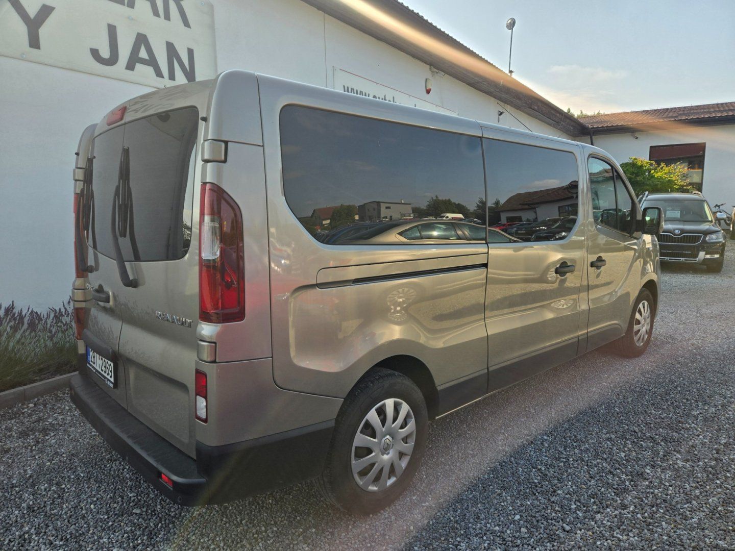 Renault Trafic, 1.6 DCi 8.místné,nové CZ - fotka 3