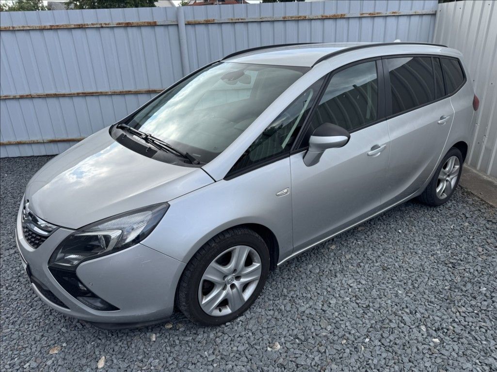 Opel Zafira, 1,6 CDTi 100kW TOURER tažné - fotka 5