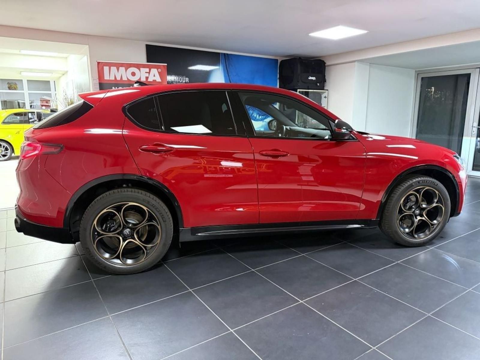 Alfa Romeo Stelvio, 2.0 T 280k AT8 ZF Q4 4x4 - fotka 4
