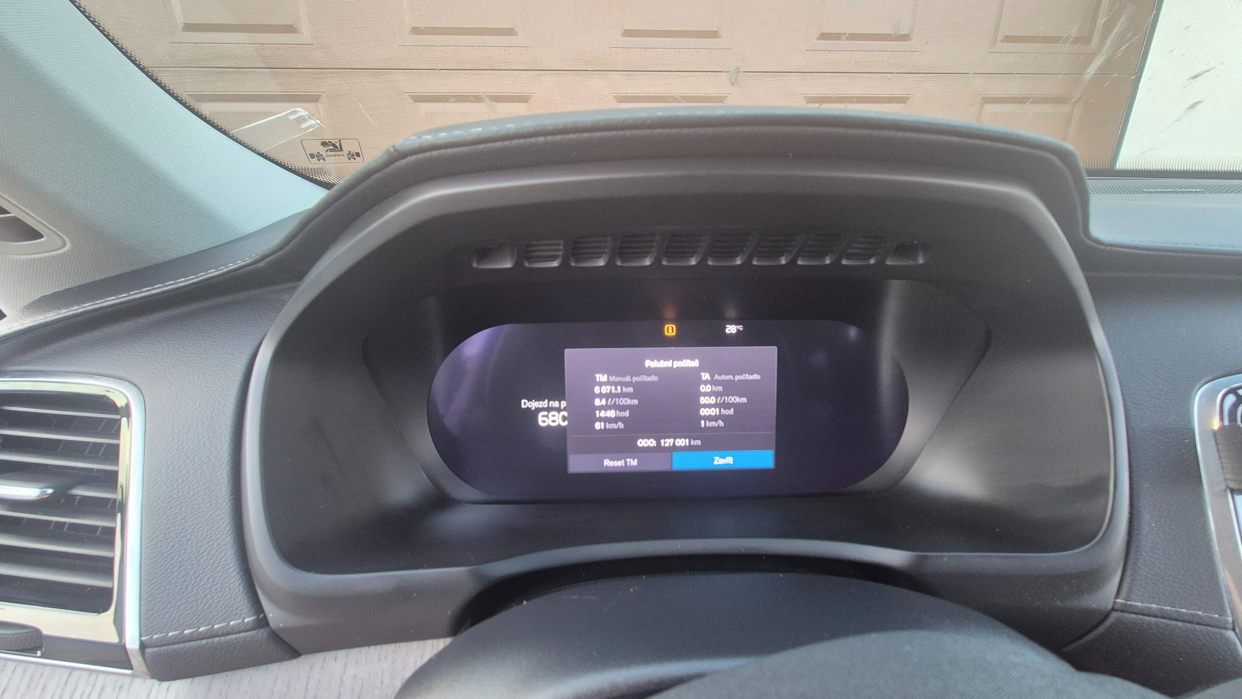 Volvo XC90, B5 AWD PLUS BRIGHT - fotka 4
