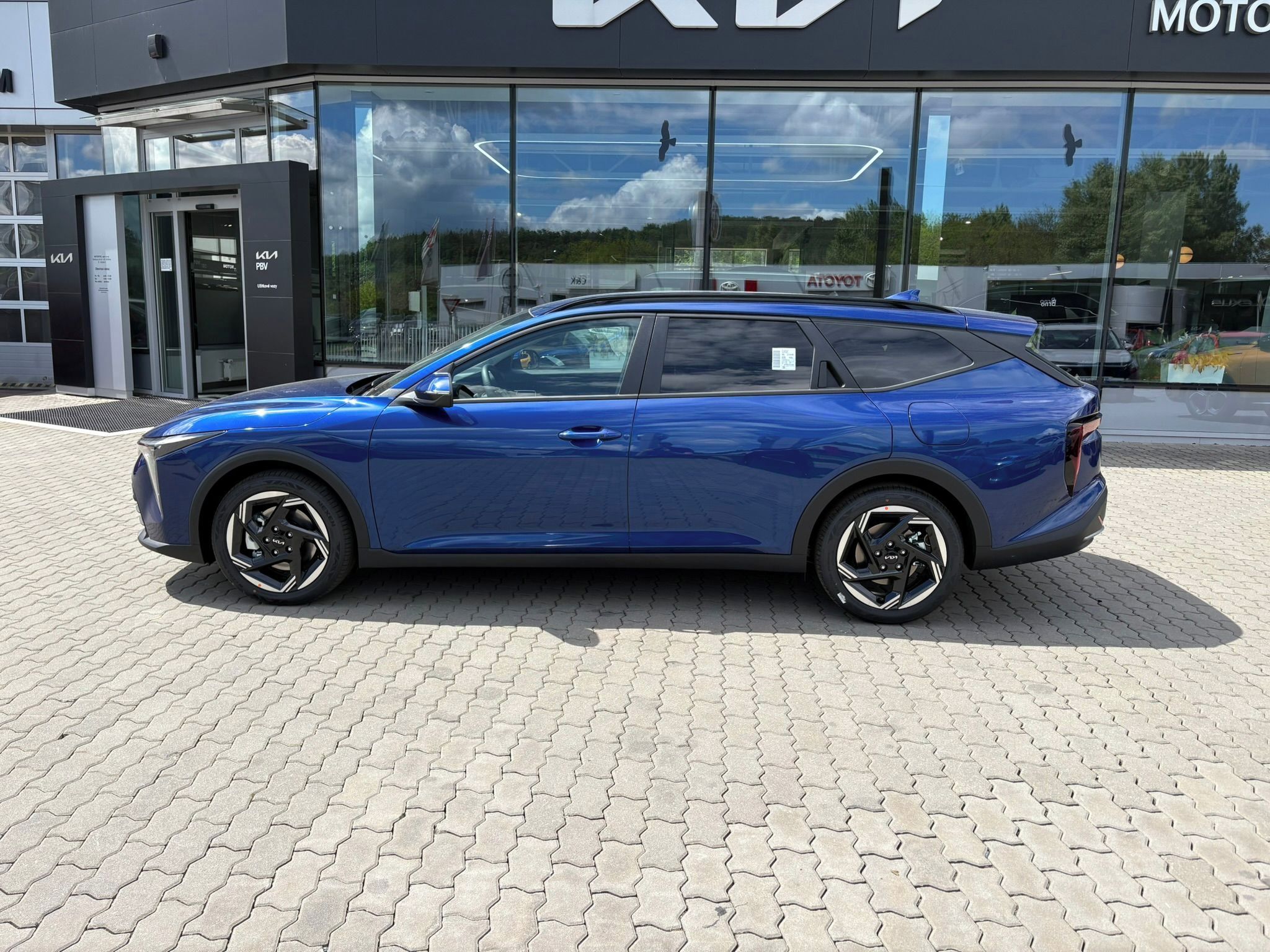 Kia K4, SW 1,6 T-GDi GPF 7DCT EXCLUSIV - fotka 4