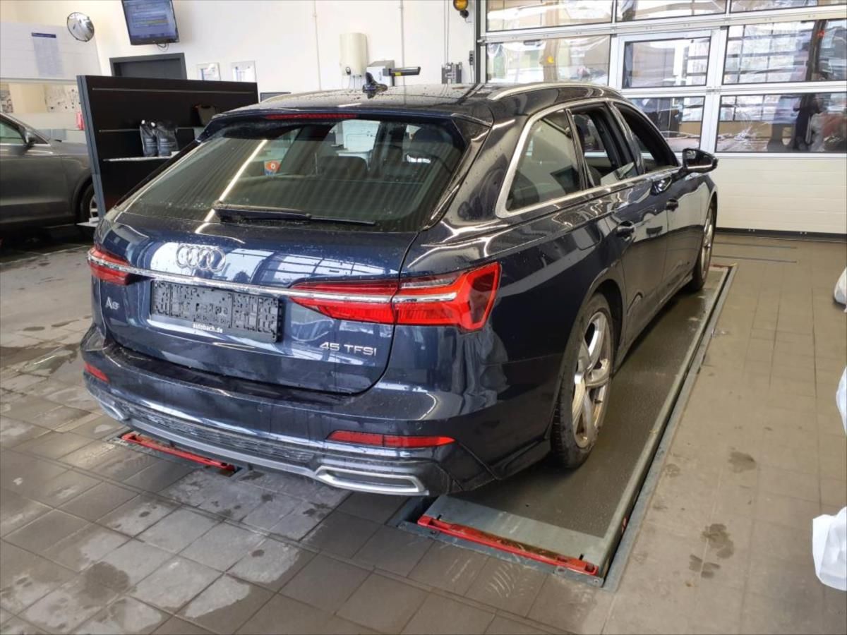 Audi A6, 2,0 S-LINE,TAŽNÉ,KAMERA 360 - fotka 4
