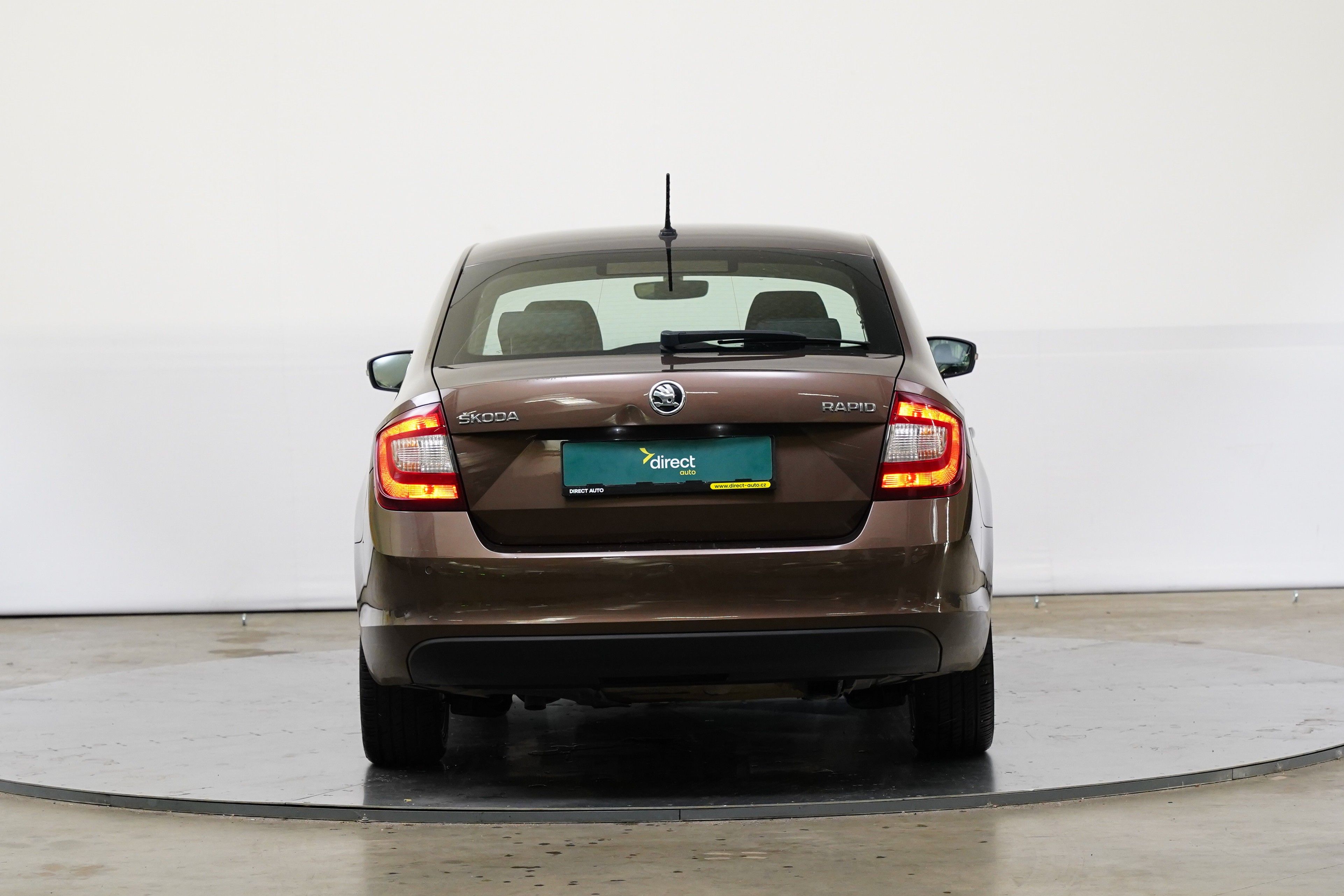 Škoda Rapid, 1.0 TSI 81 kW Style - fotka 6