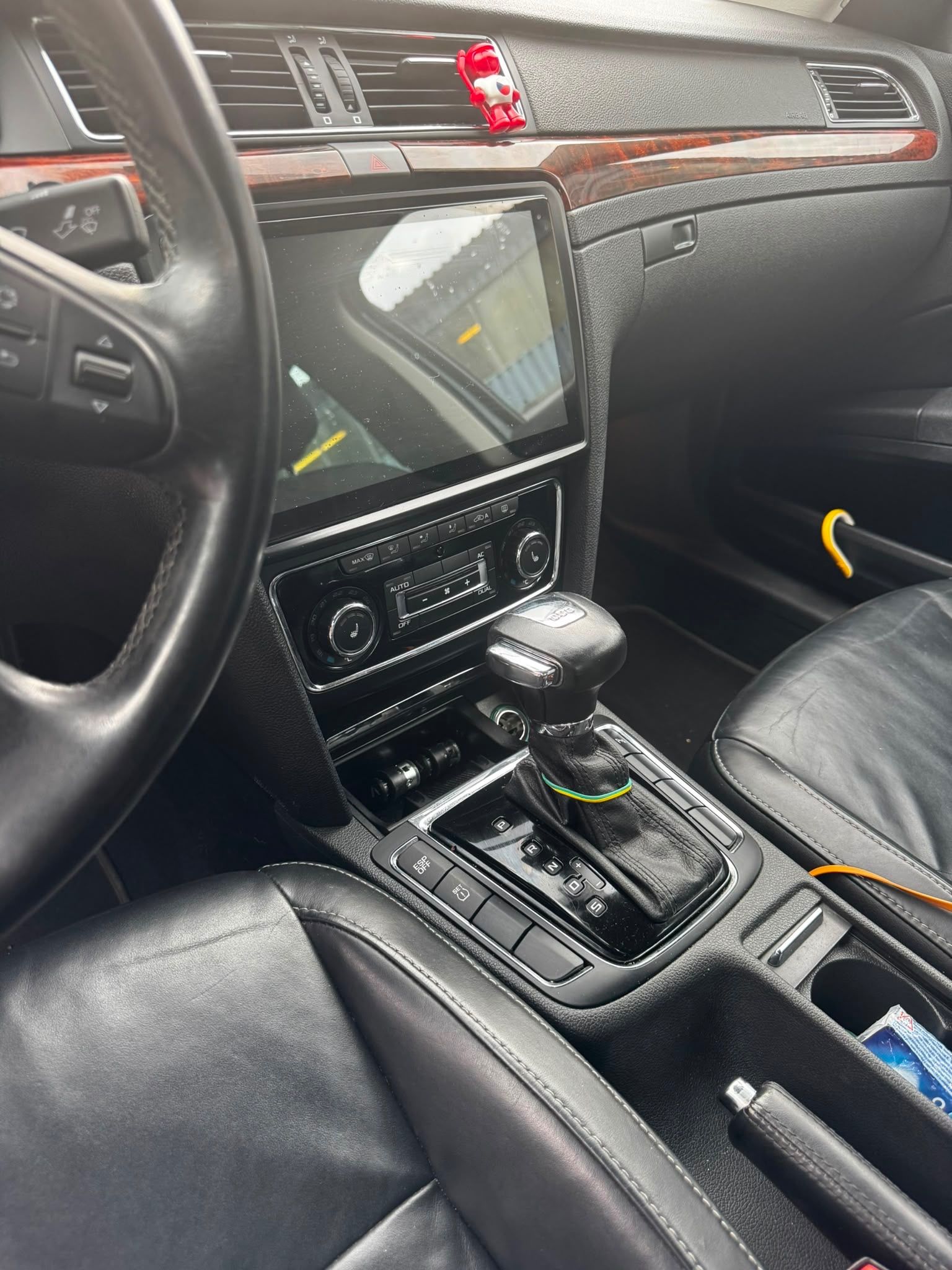 Škoda Superb - fotka 2