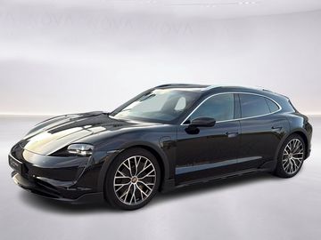 4 Cross Turismo*Kůže*Kamera*