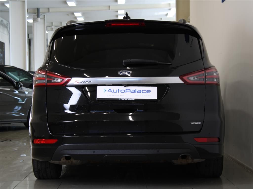 Ford S-MAX, 2,5 HEV 140kW ST-Line 1.maj.ČR - fotka 4