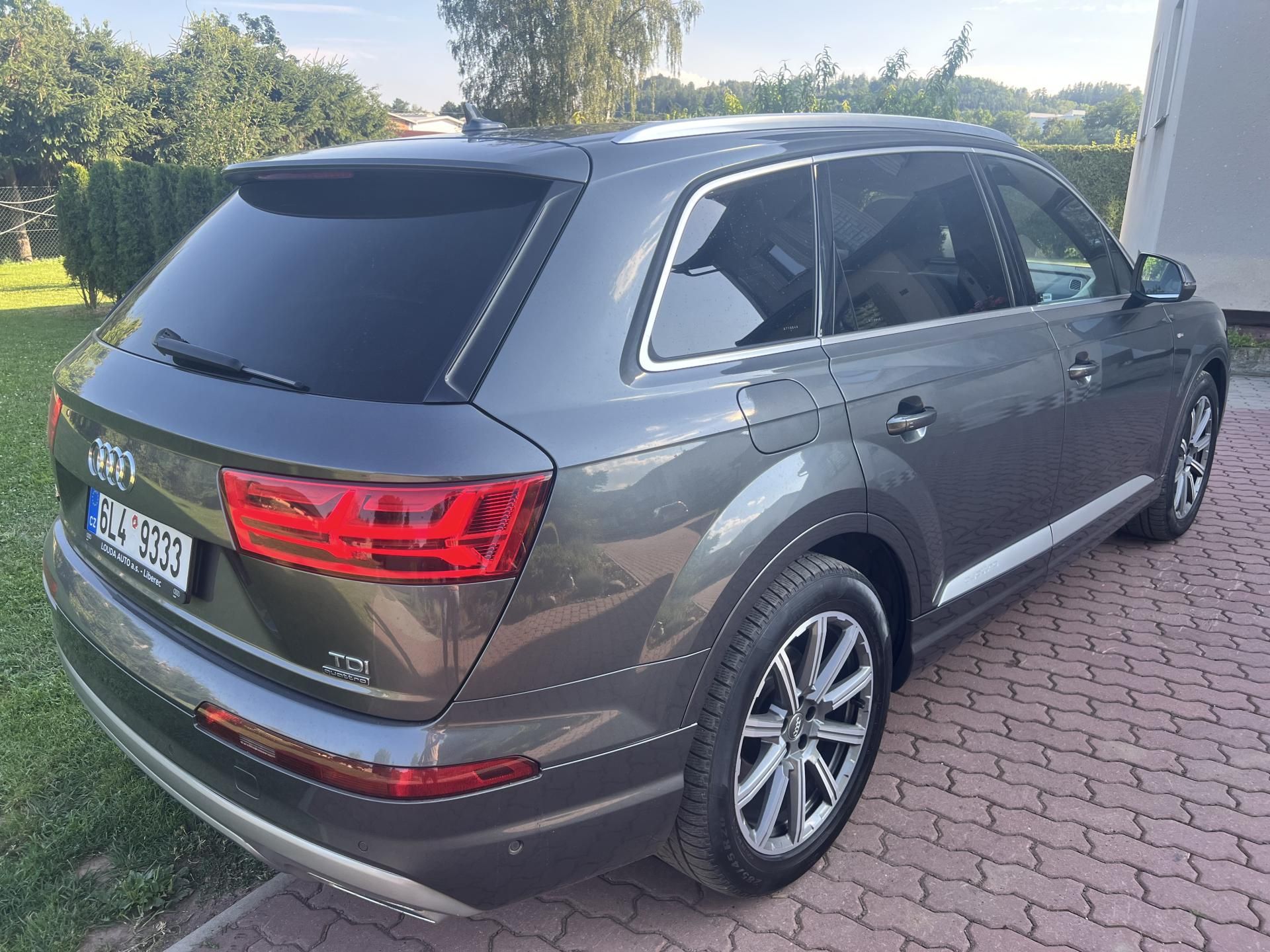 Audi Q7, 3.0TDI 200KW,S-LINE,VZDUCH,TZ - fotka 6
