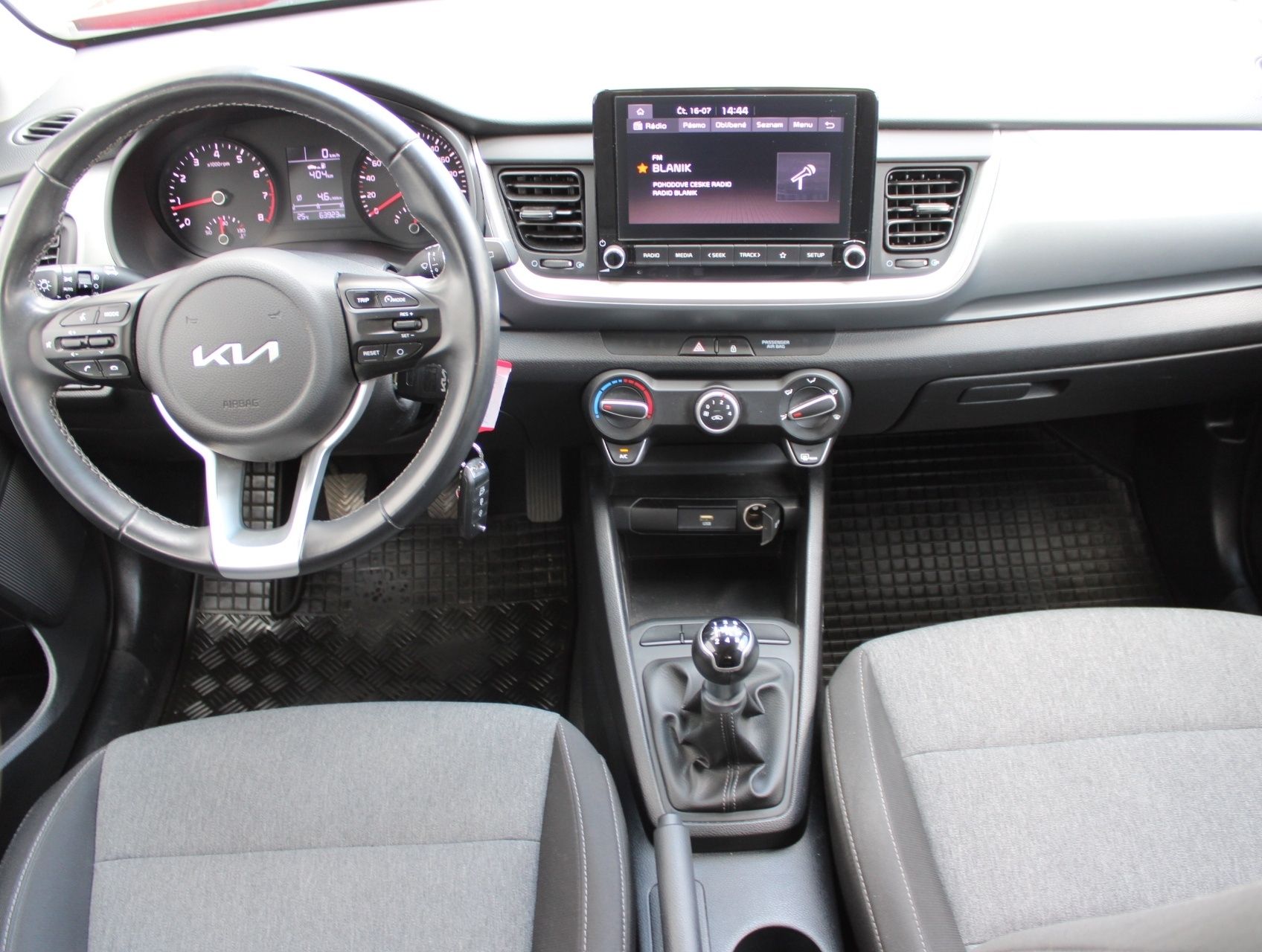 Kia Stonic, 1.2 DPI 61 kW manuál - fotka 5