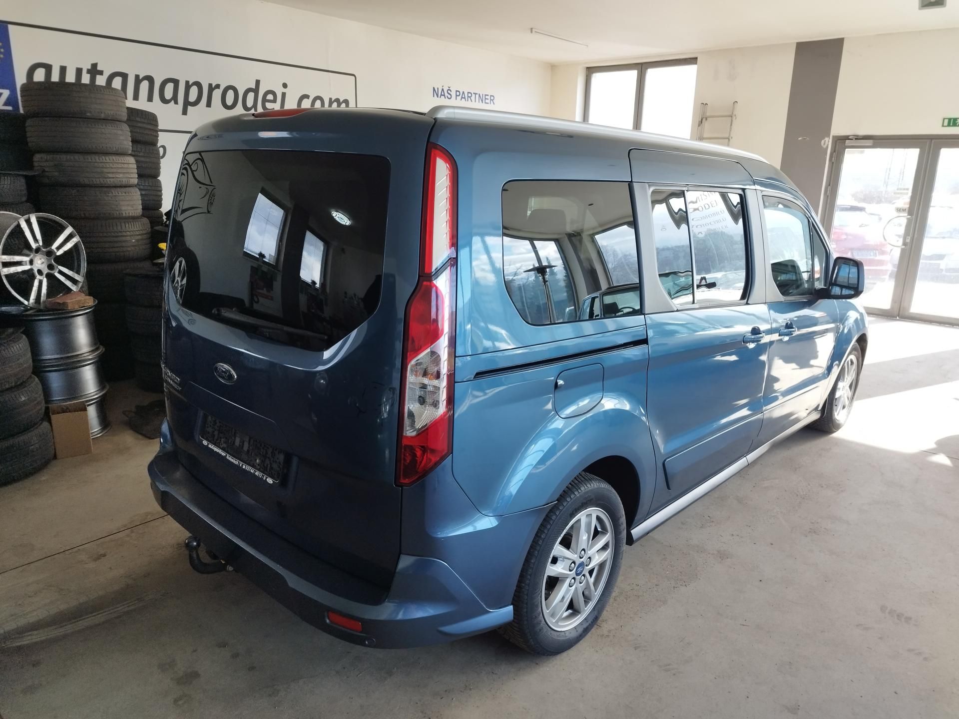 Ford Tourneo Connect - fotka 5