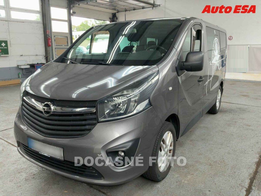 Opel Vivaro, 1.6CDTi 8míst,navi,AC - fotka 2