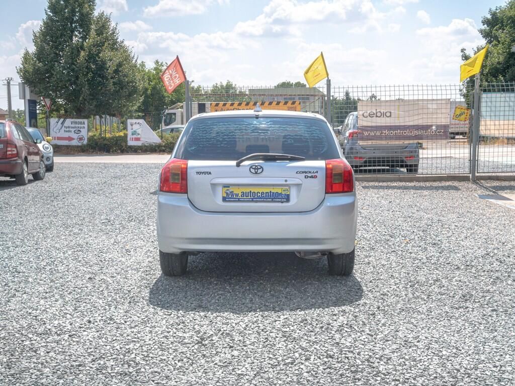 Toyota Corolla, 2.0D 81KW – PO SERVISU - fotka 6