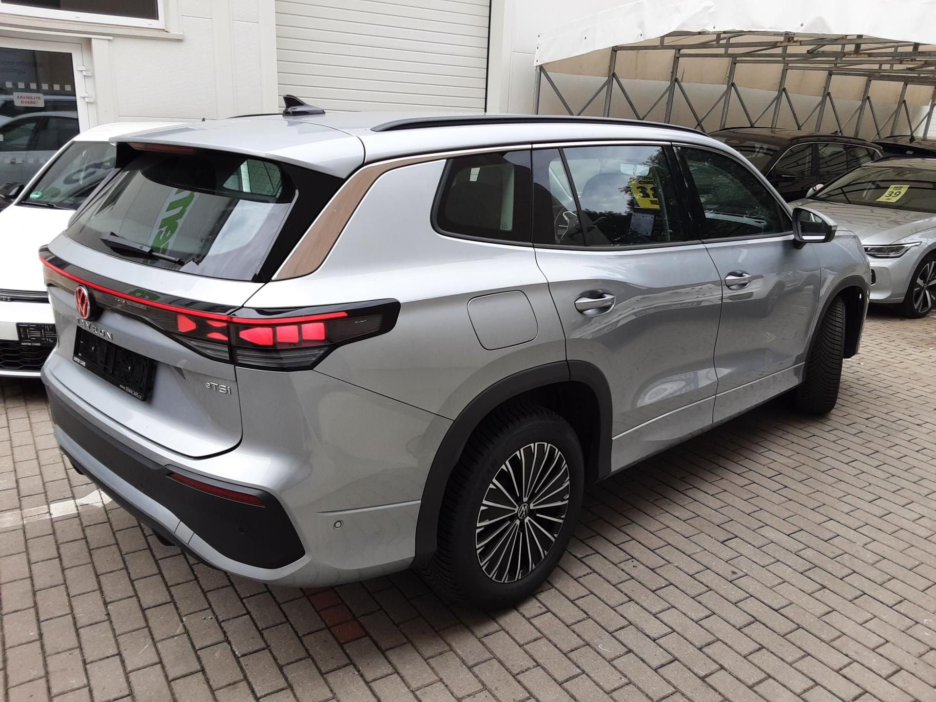 Volkswagen Tayron, 1.5 eTSI 110 kW DSG7 7míst - fotka 2