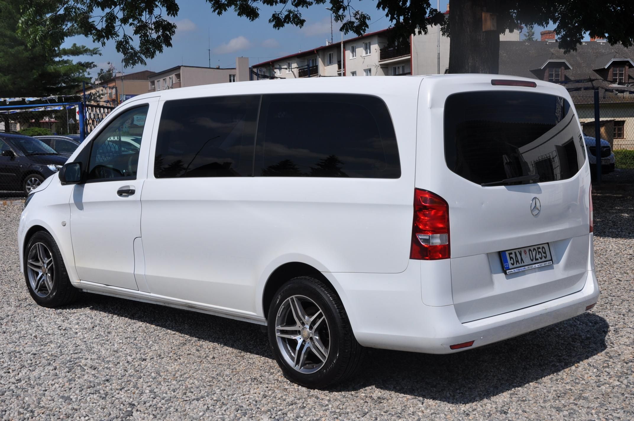 Mercedes-Benz Vito, 119 L TOURER A/T - fotka 4