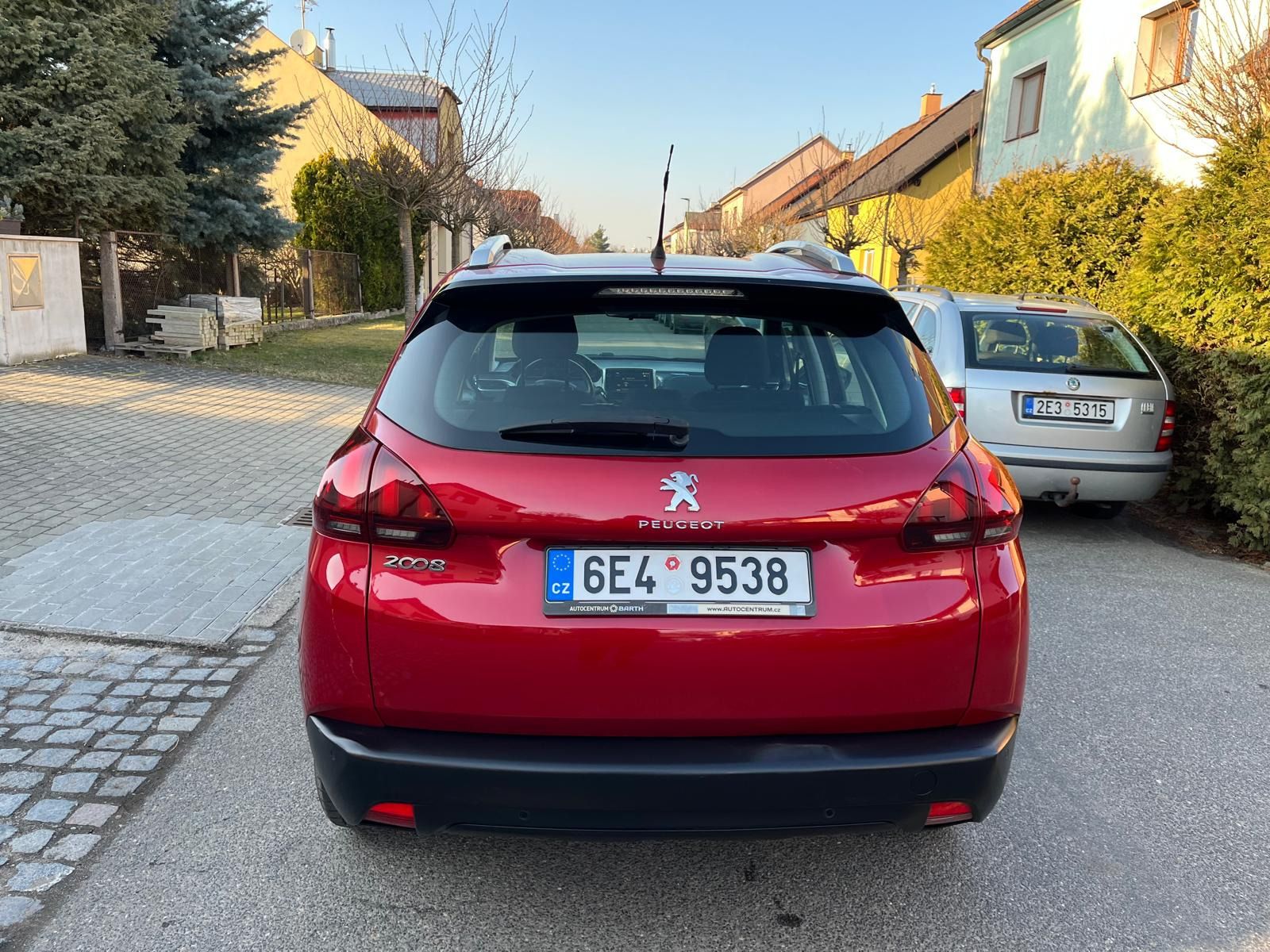 Peugeot 2008, ACTIVE 1.2 PureTech 110k - fotka 4