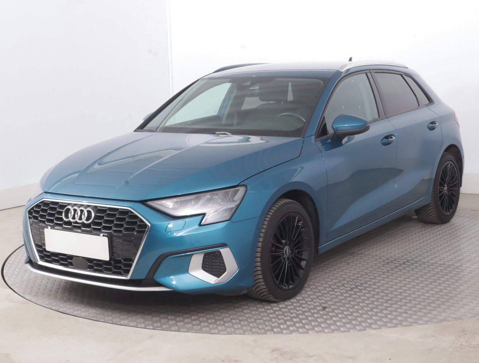 Audi A3, 35 TDI, Automat, Serv.kniha - fotka 2