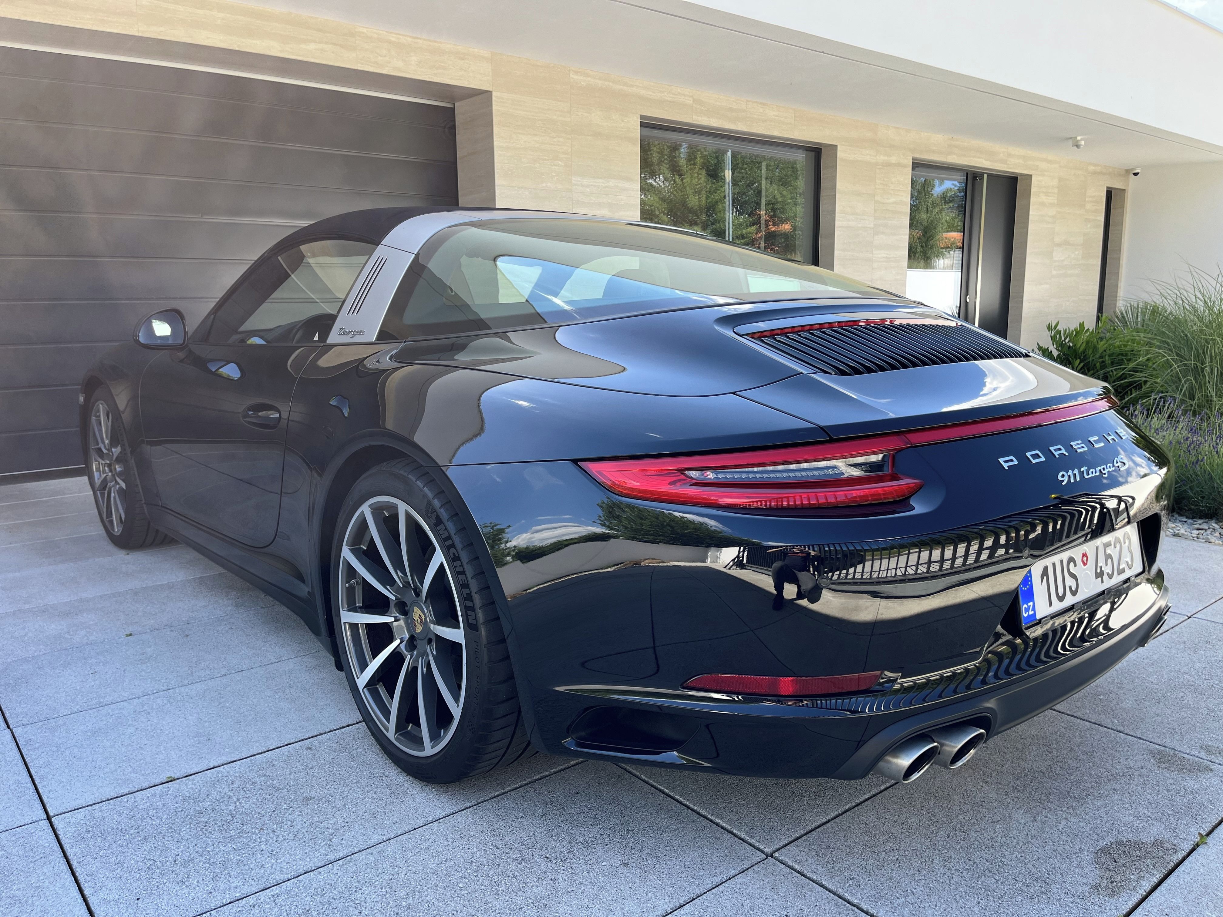 Porsche 911, Targa 4S 991.2 309 kW - fotka 4