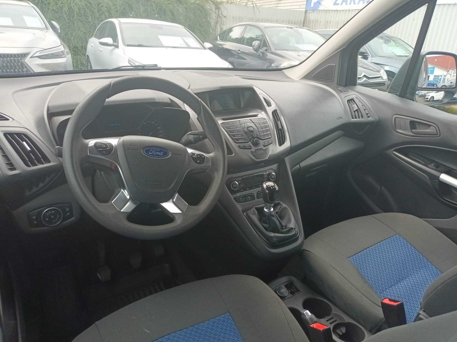 Ford Tourneo Connect, Maxi 1.5 TDCi, 7Míst, Klima - fotka 3