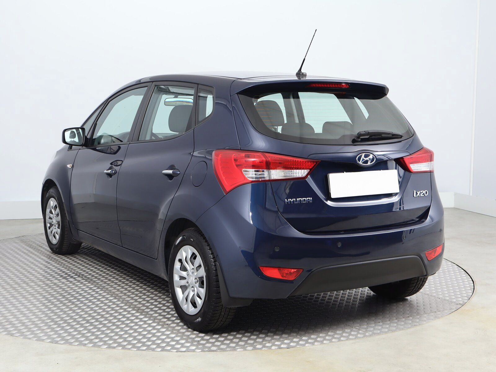 Hyundai ix20, 1.6 CVVT, Automat - fotka 4
