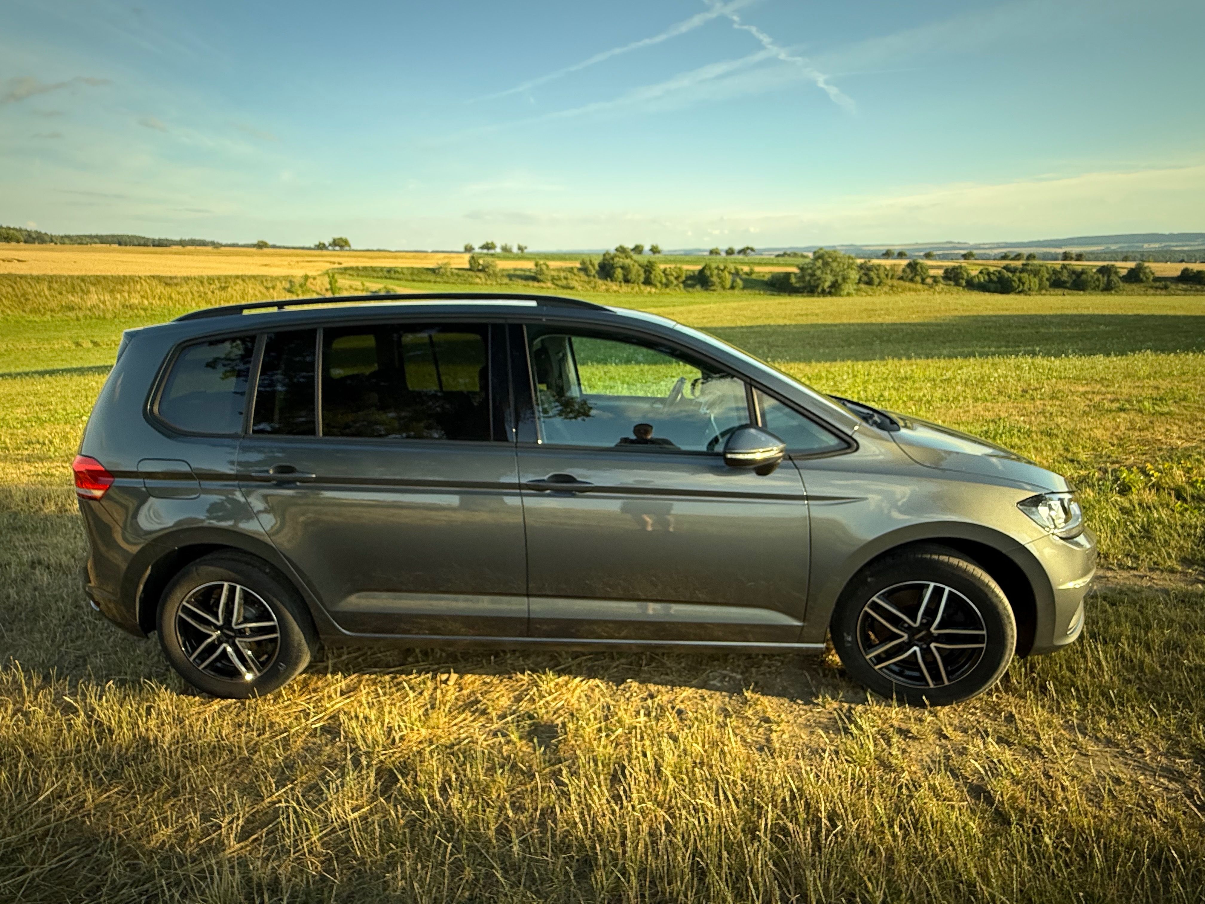 Volkswagen Touran, 1.5TSI,88t.km,DPH,TZ,orig.serv - fotka 4