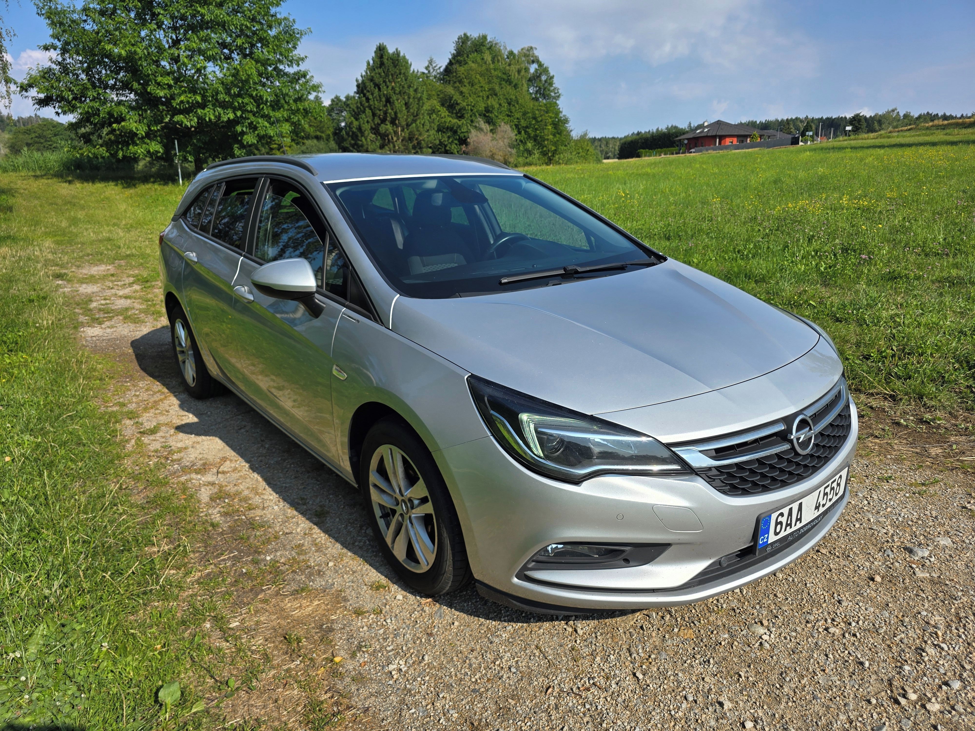 Opel Astra, 1,6 CDTi 81kW, servisováno