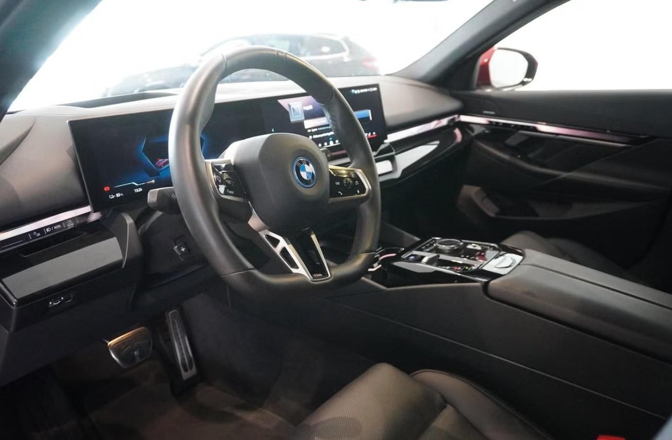 BMW i5, eDrive40 Touring M Ambient Taž - fotka 3