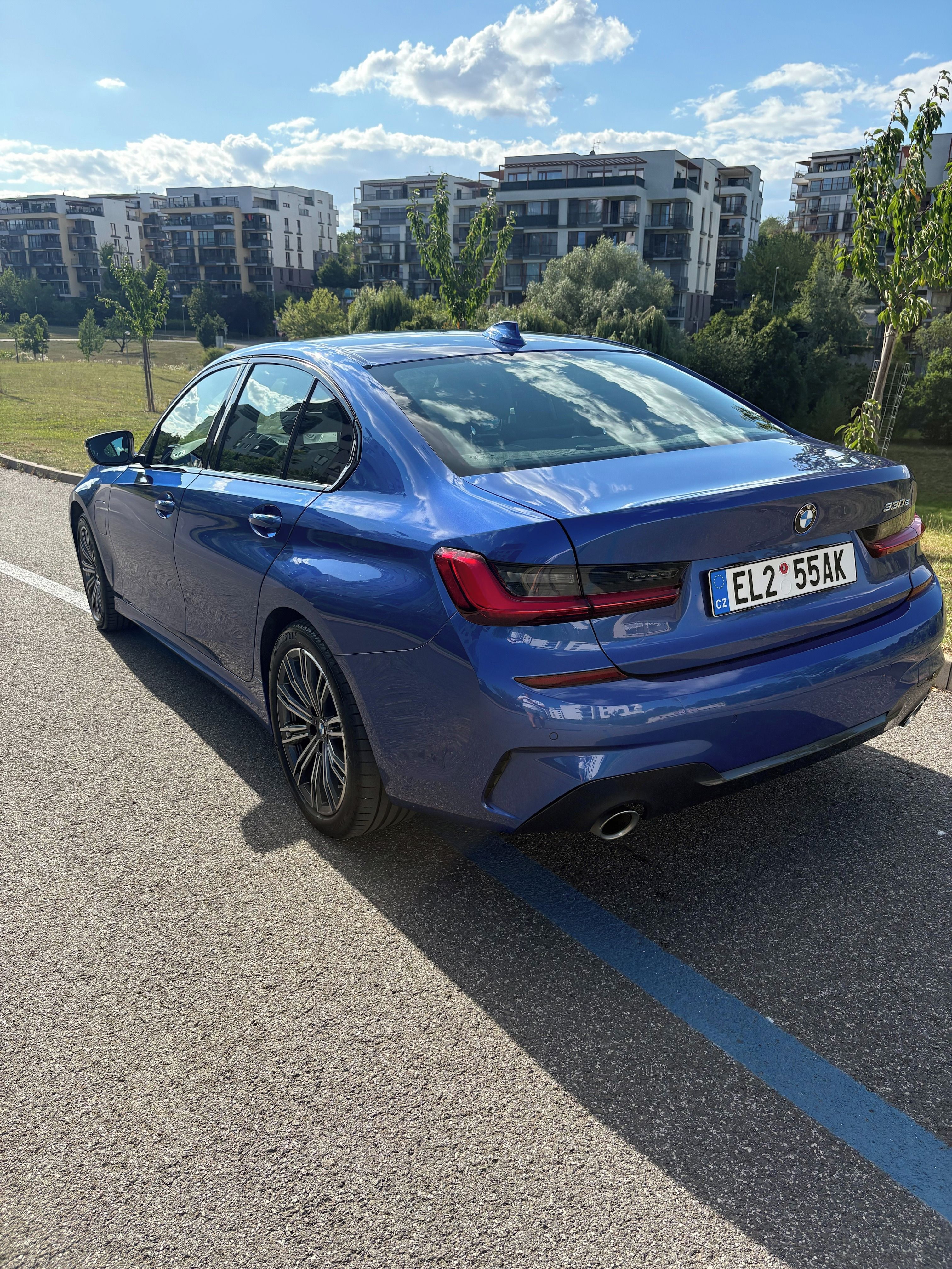 BMW Řada 3, BMW 330e xDrive M Sport - fotka 3