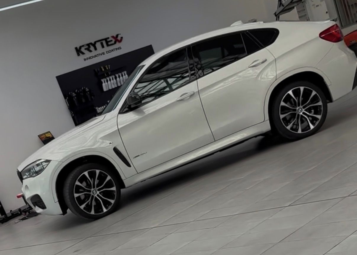 BMW X6, BMW X6 xDrive40d M Sport - fotka 3
