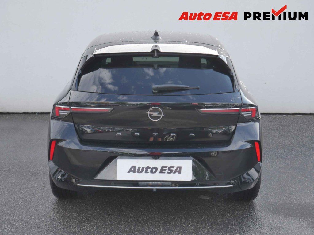 Opel Astra, 1.2PT,1.maj,ČR,Elegance - fotka 5