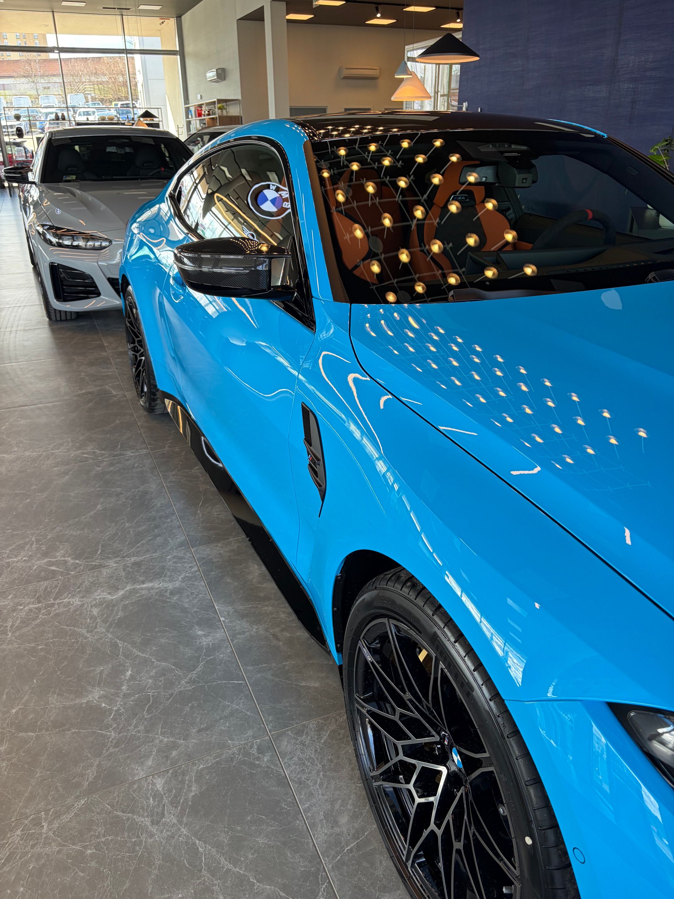BMW M4, Competition, Keramické brzdy - fotka 4