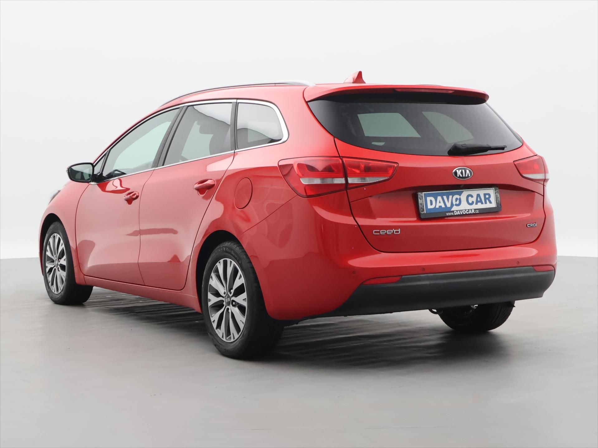 Kia Cee´d, 1,6 CRDI 100kW CZ Comfort Navi - fotka 5