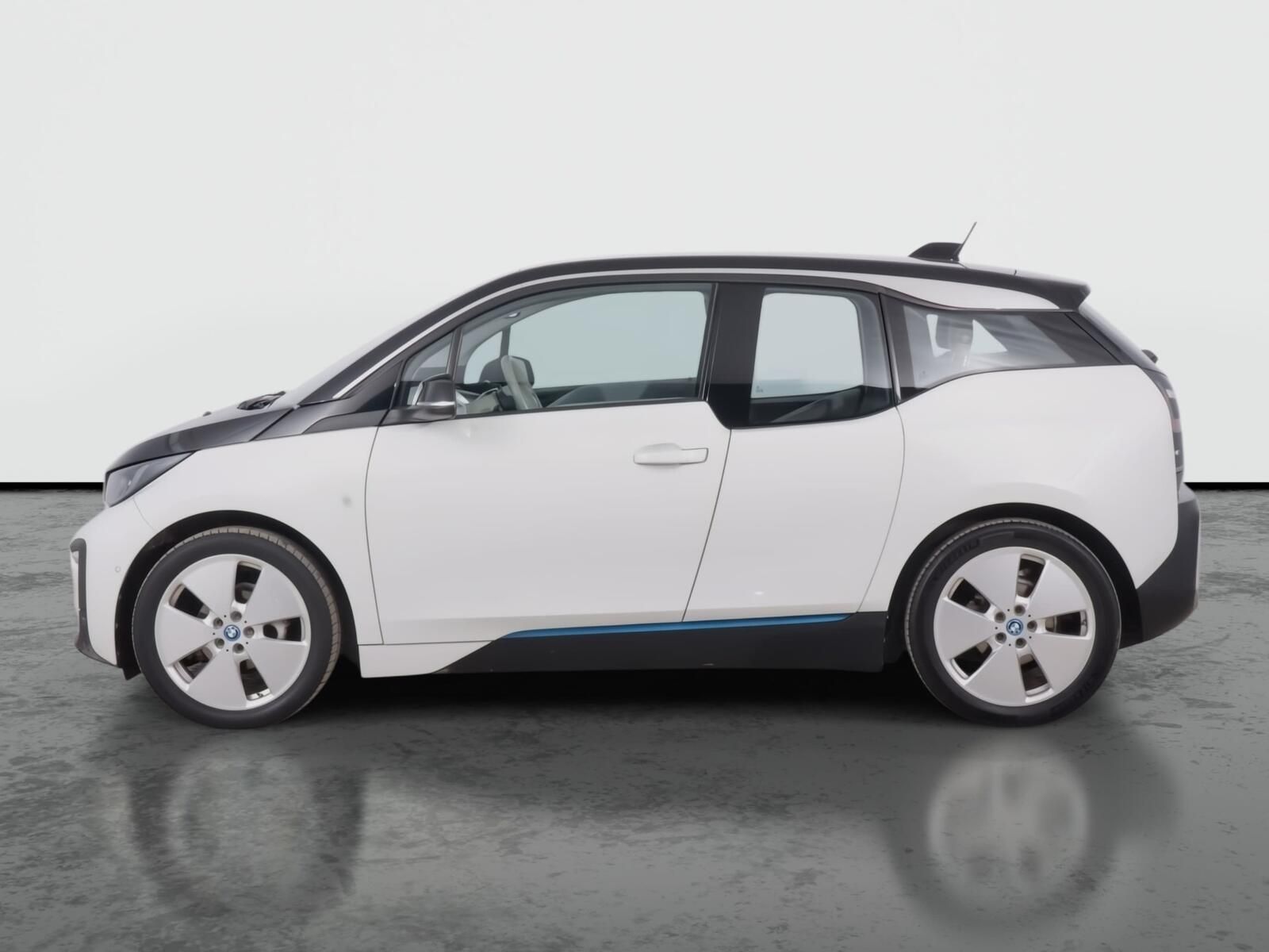 BMW i3, 120Ah BEV, SoH 96%, Automat - fotka 3