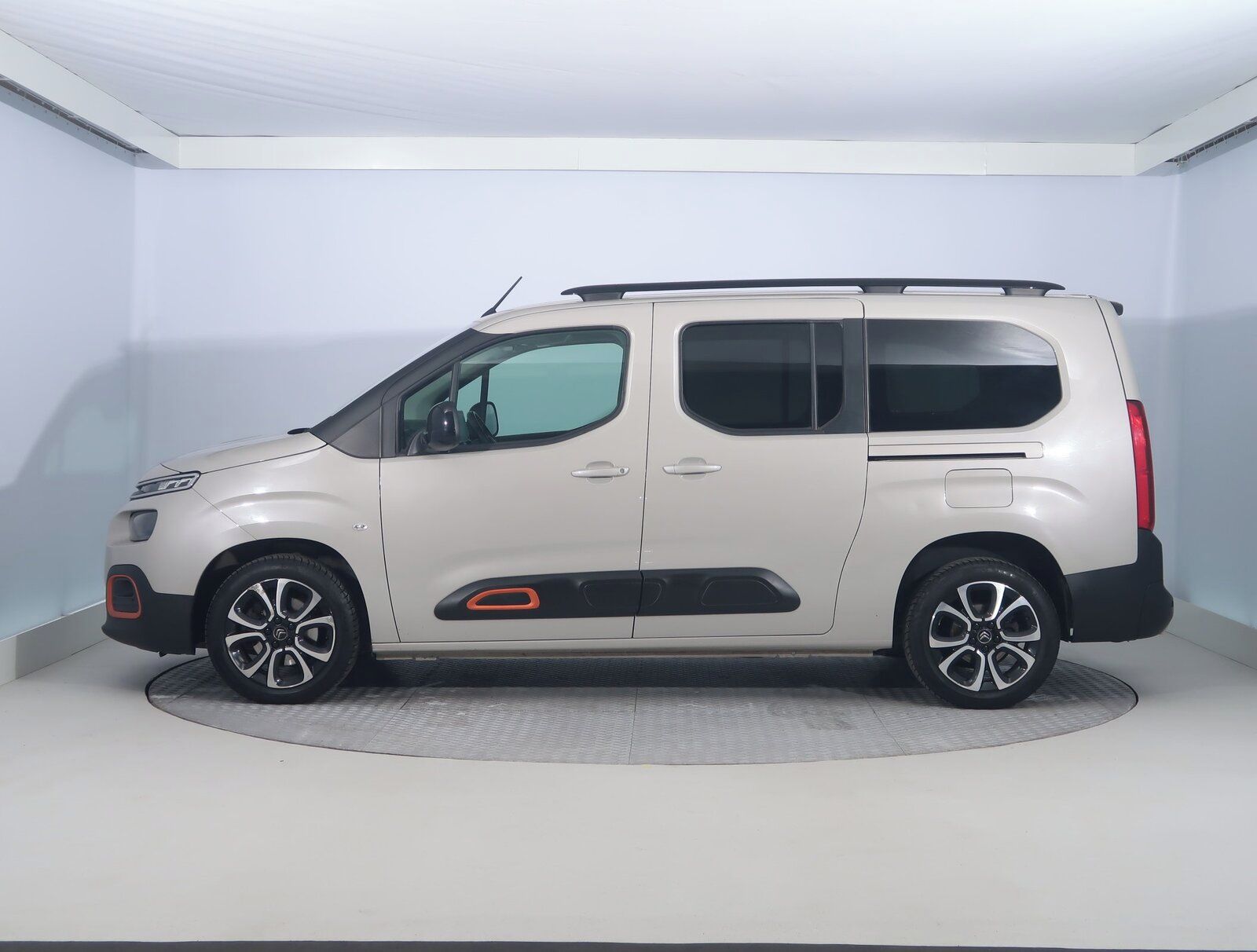 Citroën Berlingo, Maxi 1.2 PureTech, Feel, 7Míst - fotka 3