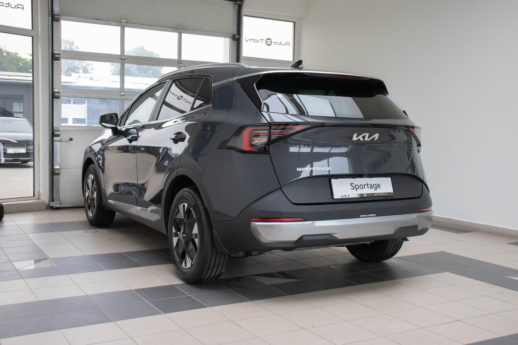 Kia Sportage, Exclusive 1.6 T-GDI 4x2 7DCT - fotka 6