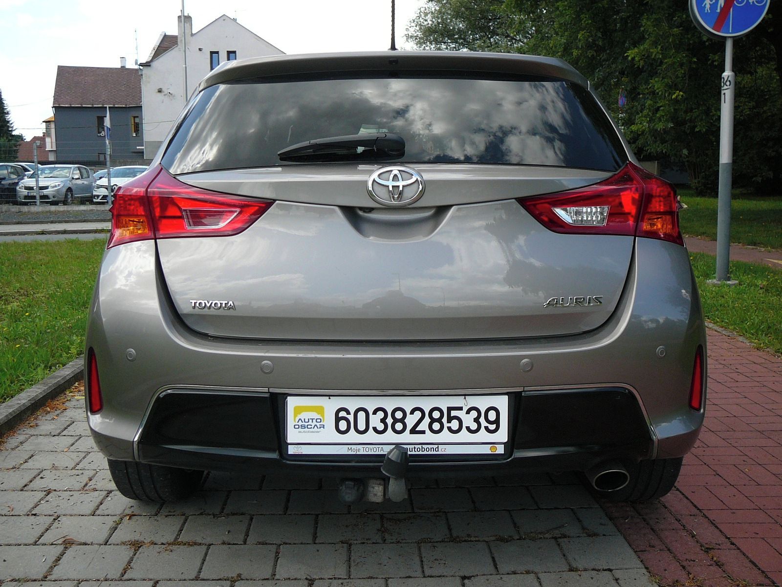 Toyota Auris, 1.6i 97kW ČR 1-MAJ 81000KM!!! - fotka 5