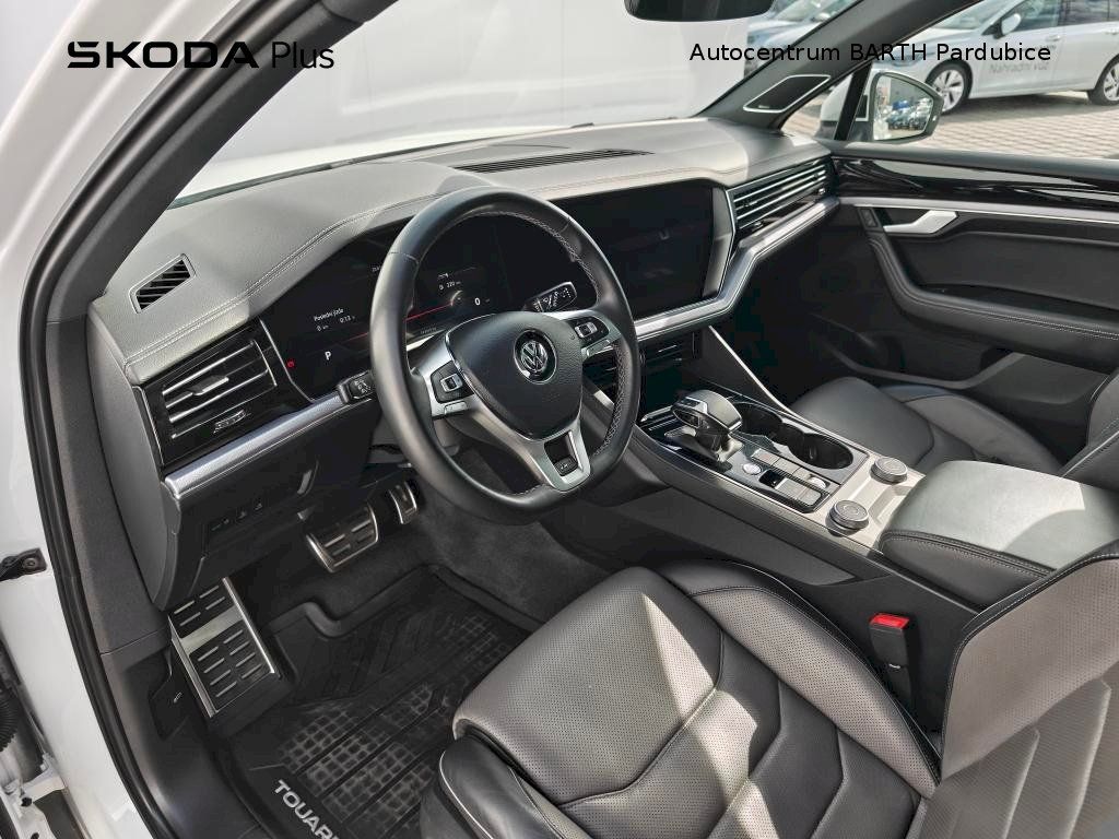 Volkswagen Touareg, V6 3,0 TDI / 210 kW / R-Line / - fotka 5