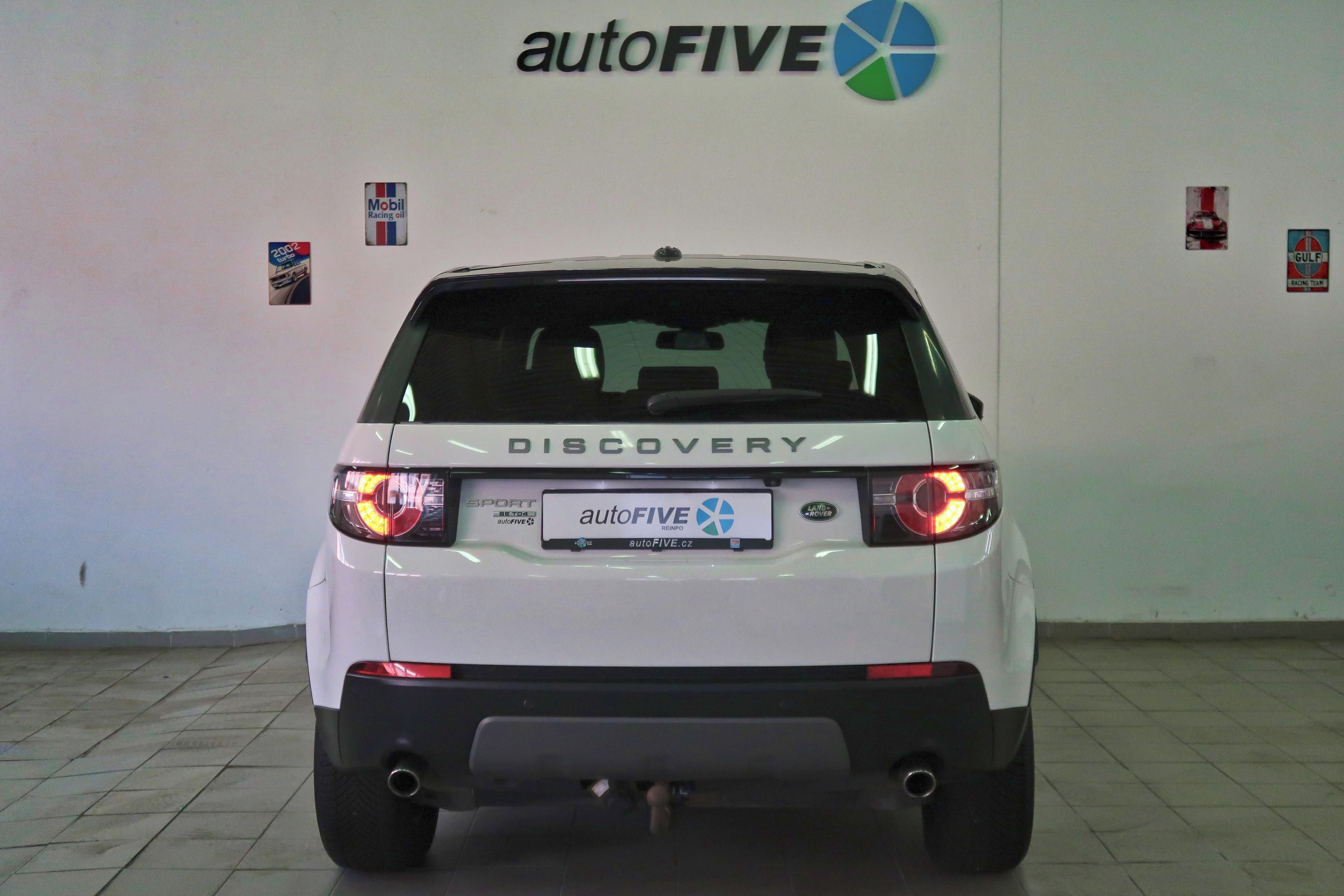 Land Rover Discovery Sport, 2.2Td4,AWD,SE,ZÁRUKA,VÝHŘEV,MT - fotka 4