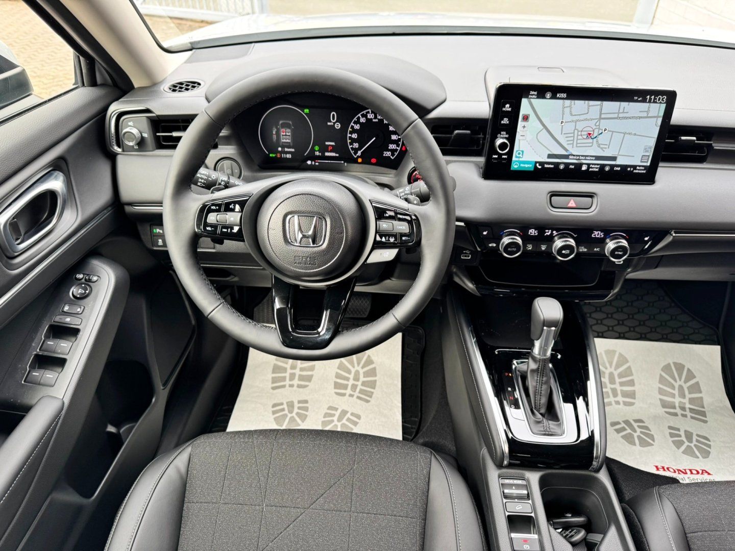 Honda HR-V, 1.5 e:HEV Advance SKLADEM - fotka 5