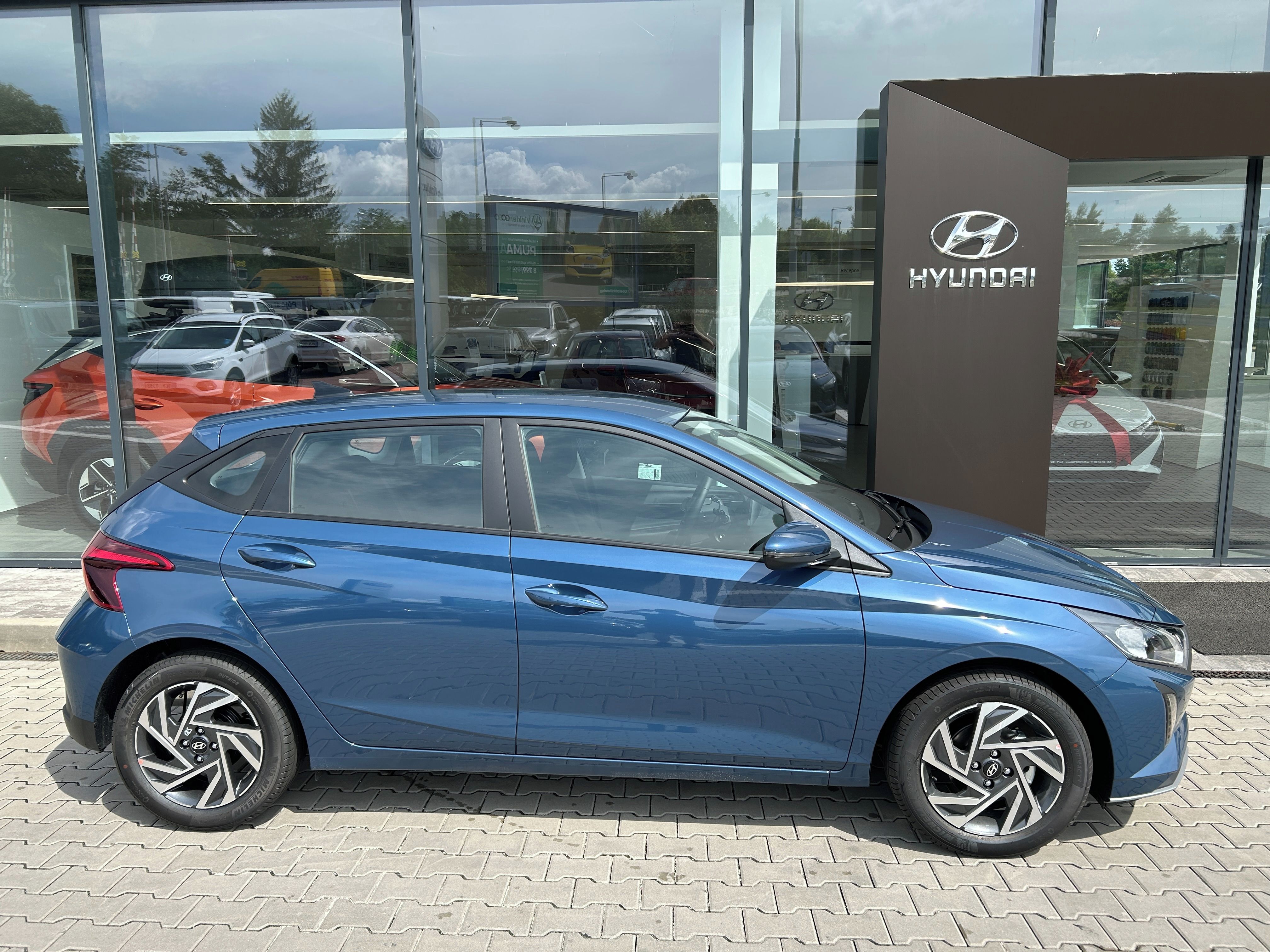 Hyundai i20, 26 1,0 T-GDI DCT GO! WINTER - fotka 3