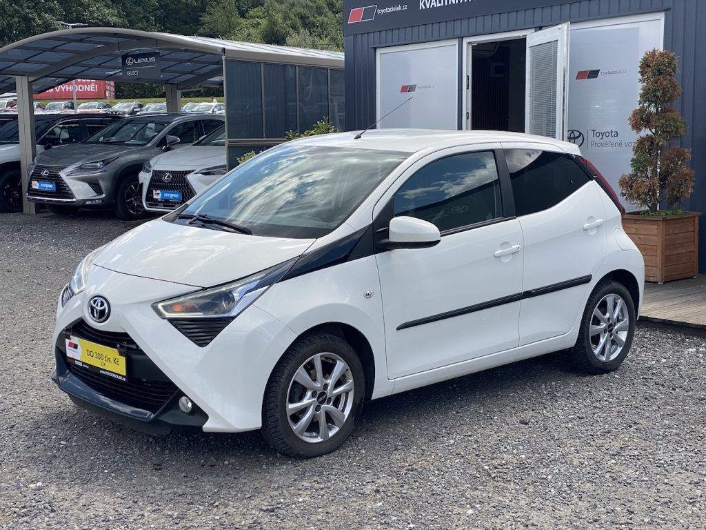 Toyota Aygo, 1.0i, ČR, X-play Style, záruka - fotka 4