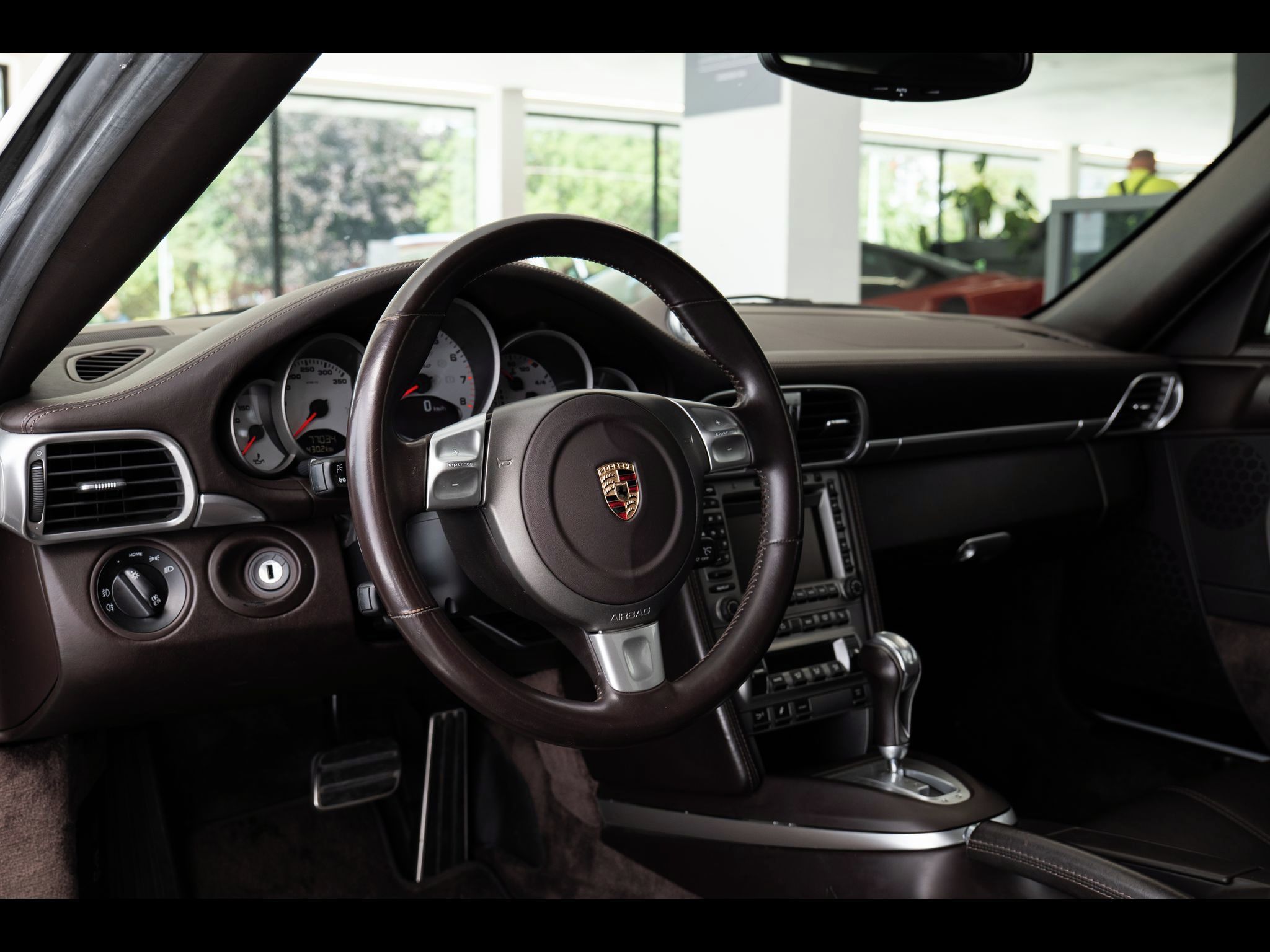 Porsche 911, (997.1) Turbo Bose/Vyhřívaná s - fotka 5