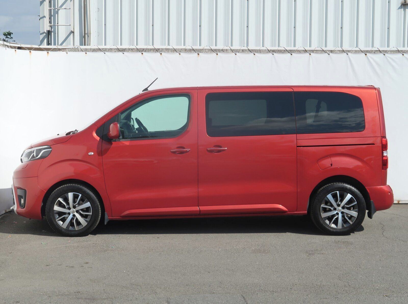 Toyota Proace Verso, 2.0 D-4D, Family, 8 míst, L1 - fotka 3