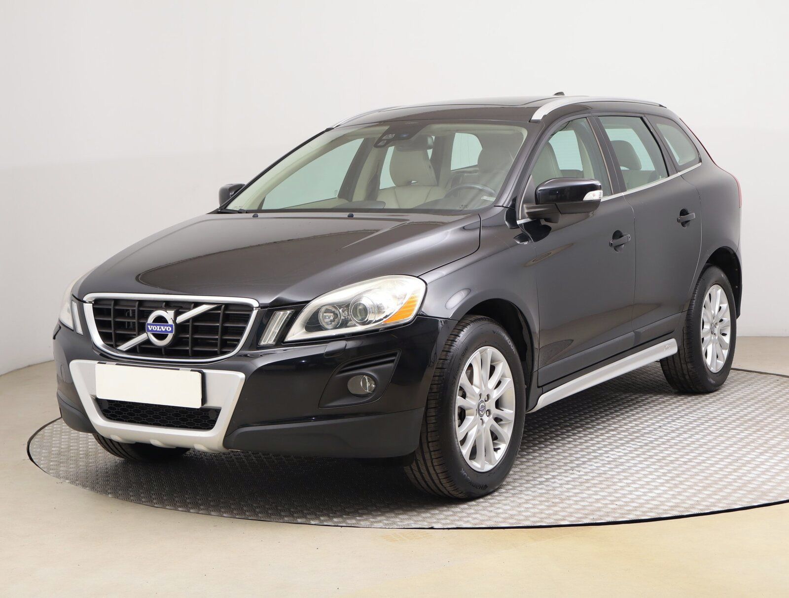 Volvo XC60, D5, 4X4, Serv.kniha - fotka 2