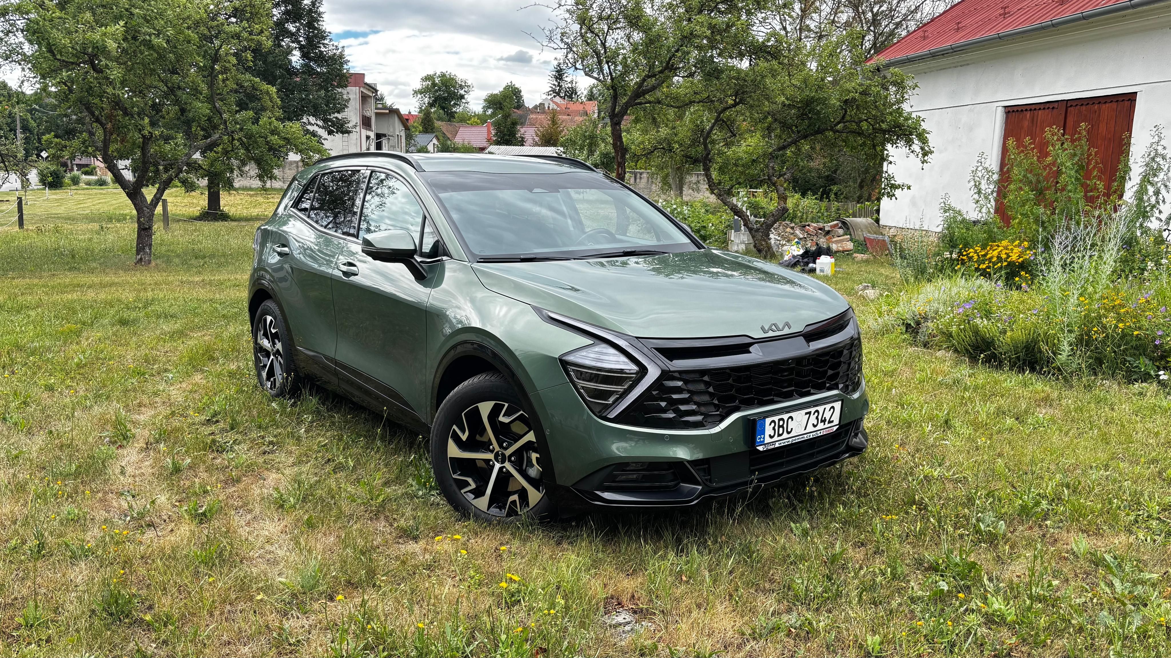 Kia Sportage, 1.6i HEV Top výbava - fotka 2