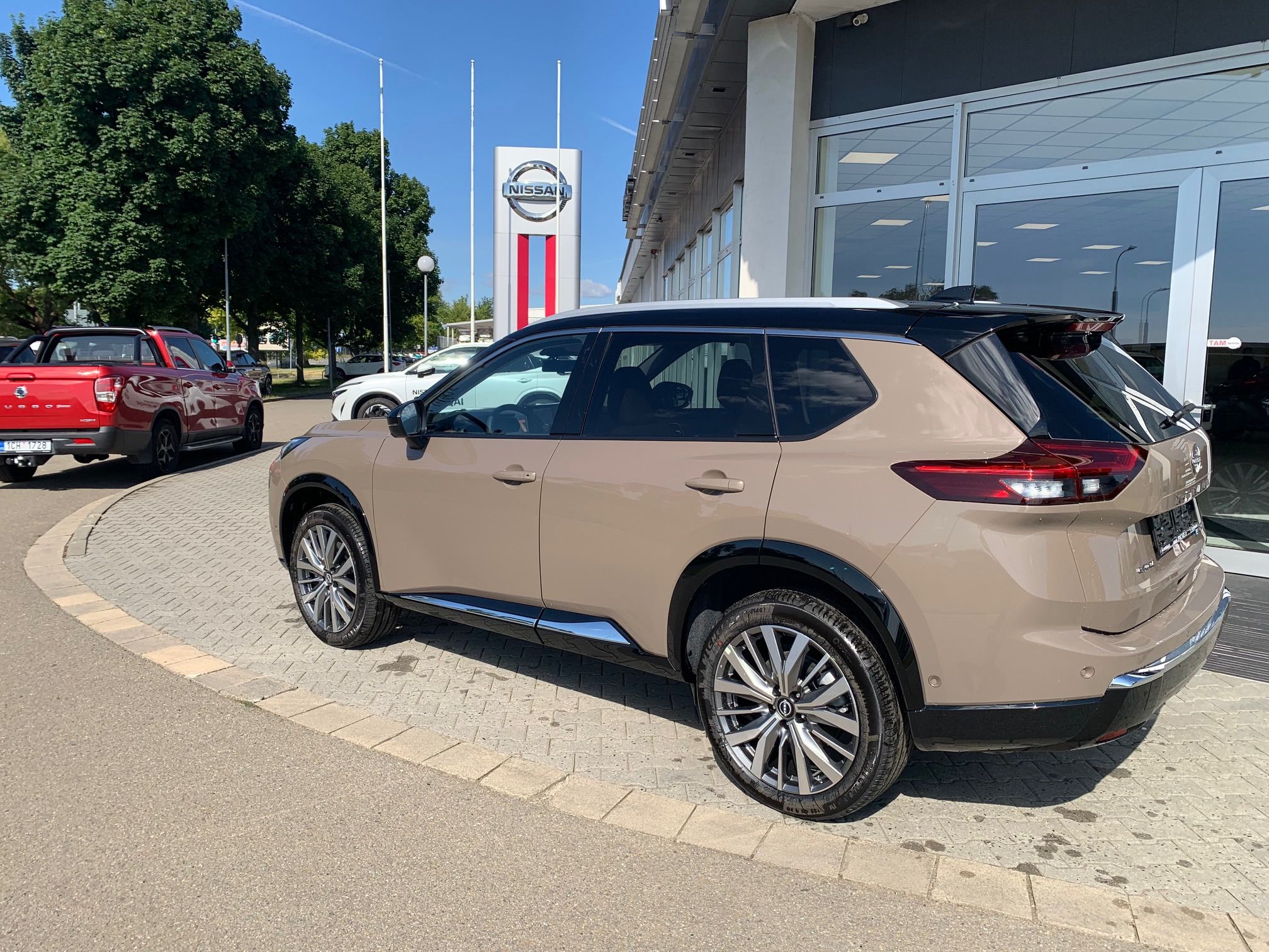 Nissan X-Trail, E-POWER  e-4ORCE  TEKNA PLUS - fotka 6